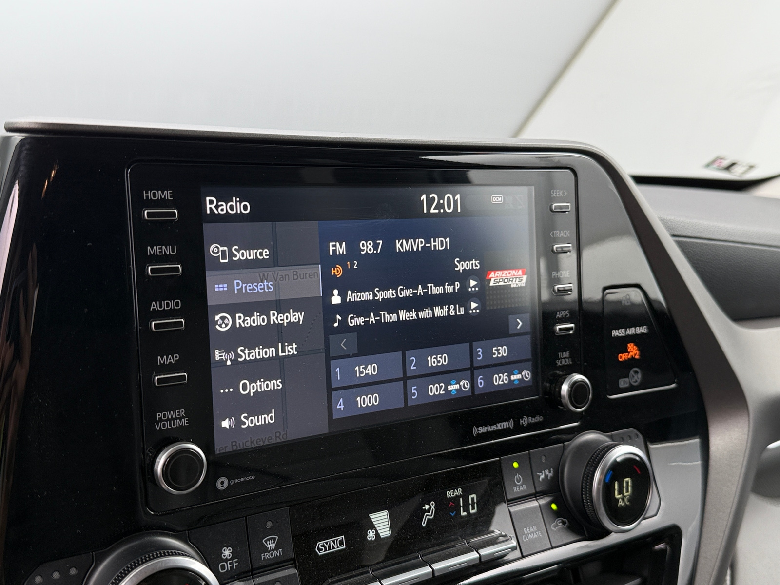 Thumbnail: 2021 Toyota Highlander - 3
