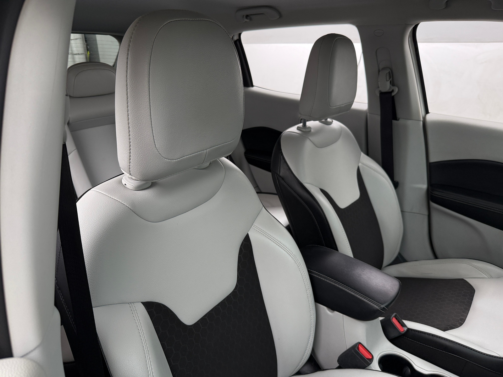 Thumbnail: 2021 Jeep Compass - 2