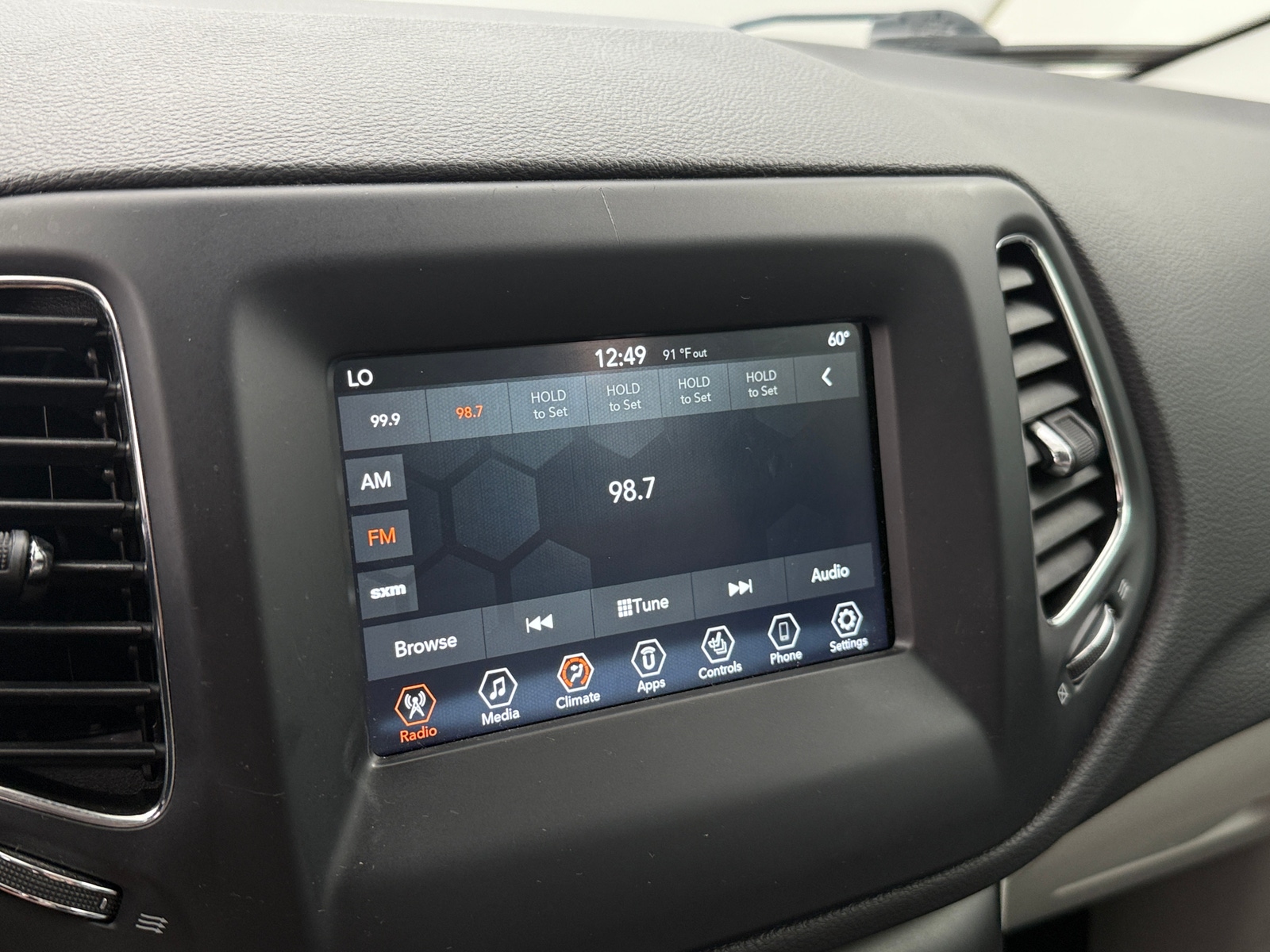 Thumbnail: 2021 Jeep Compass - 4