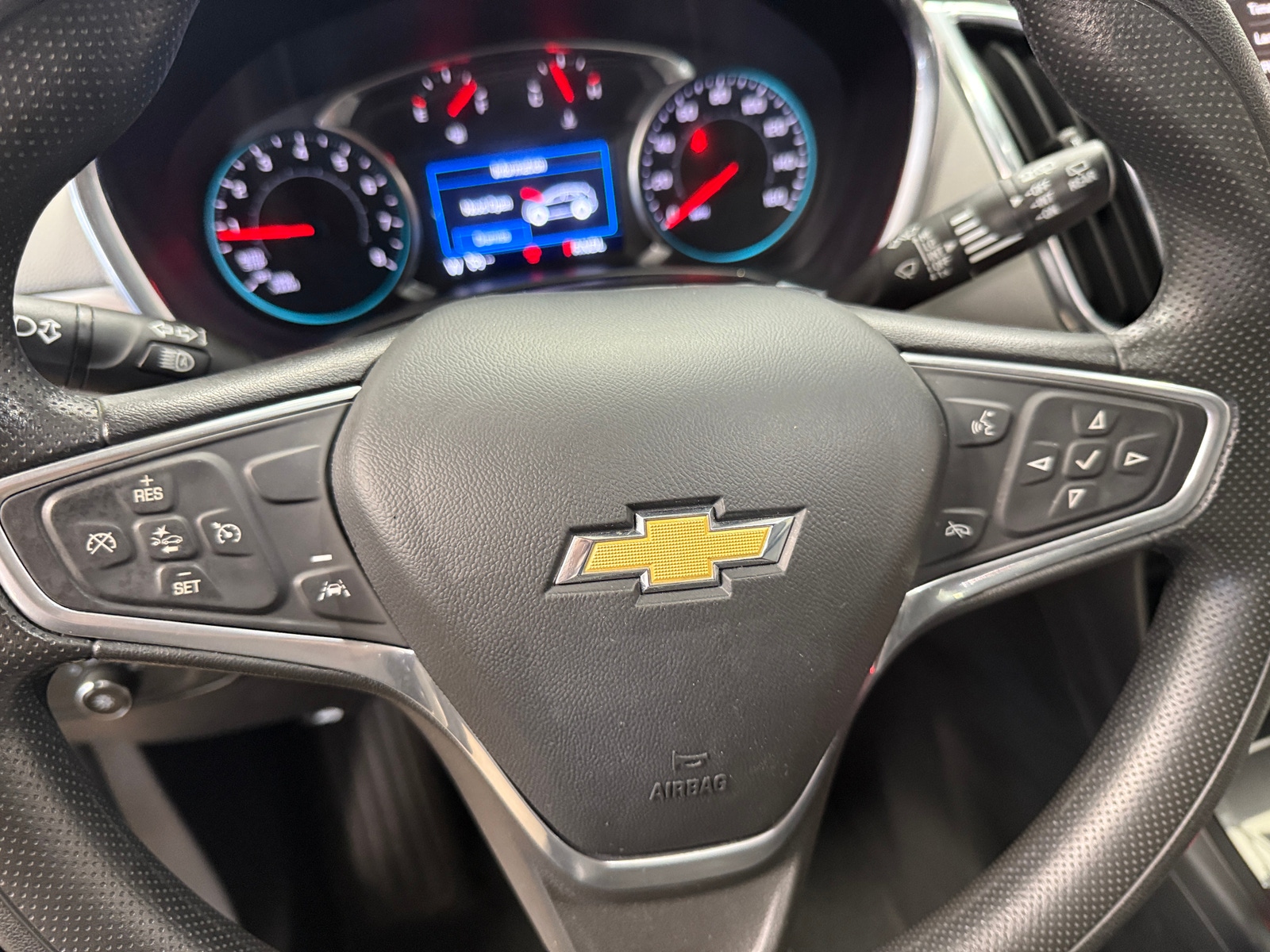Thumbnail: 2023 Chevrolet Equinox - 5