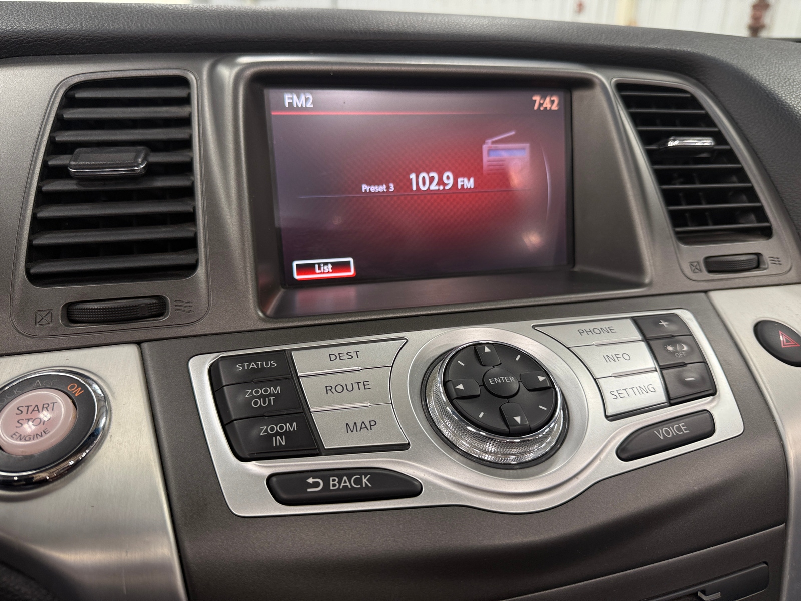 Thumbnail: 2011 Nissan Murano - 3