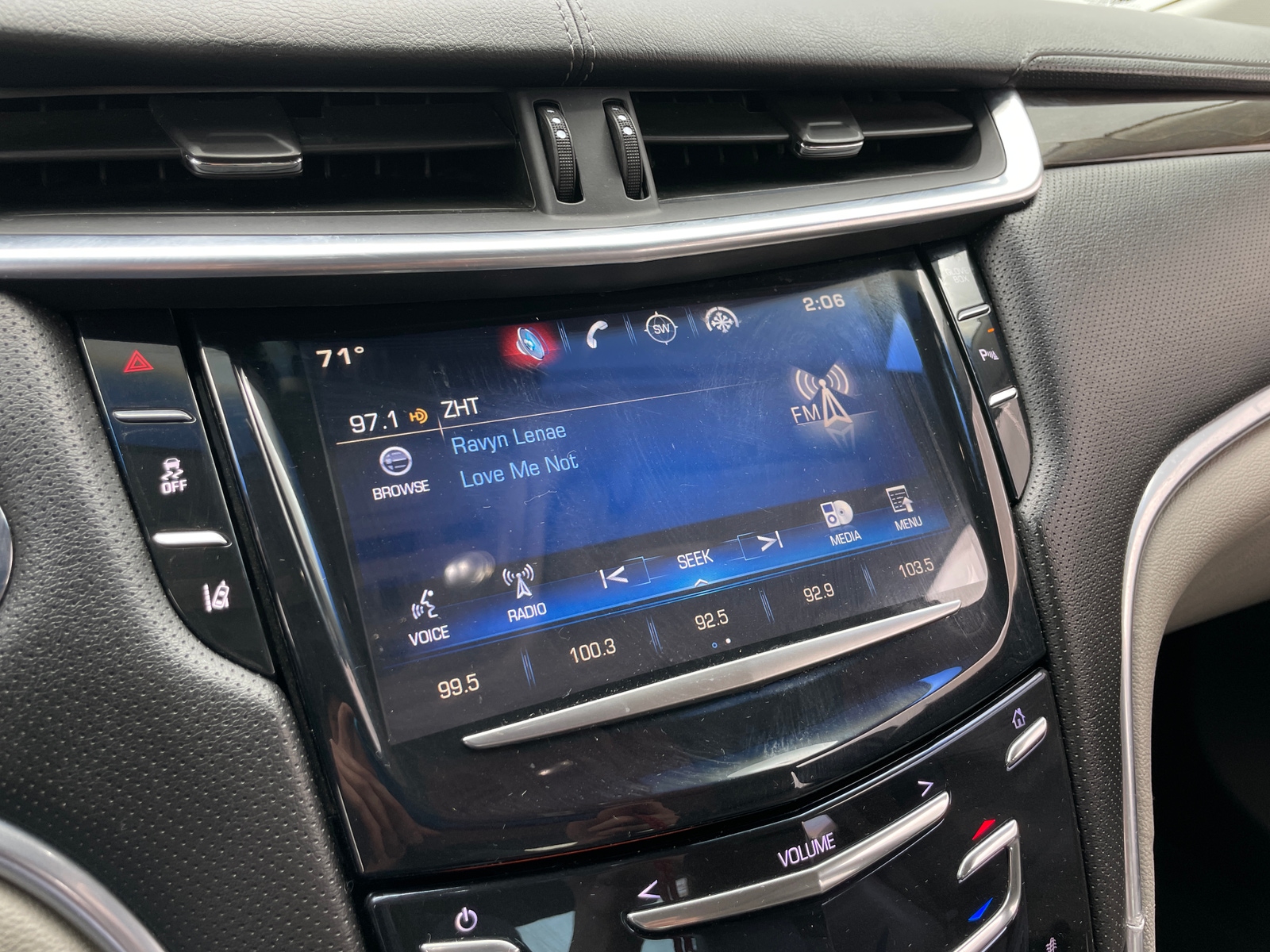 Thumbnail: 2015 Cadillac XTS - 3