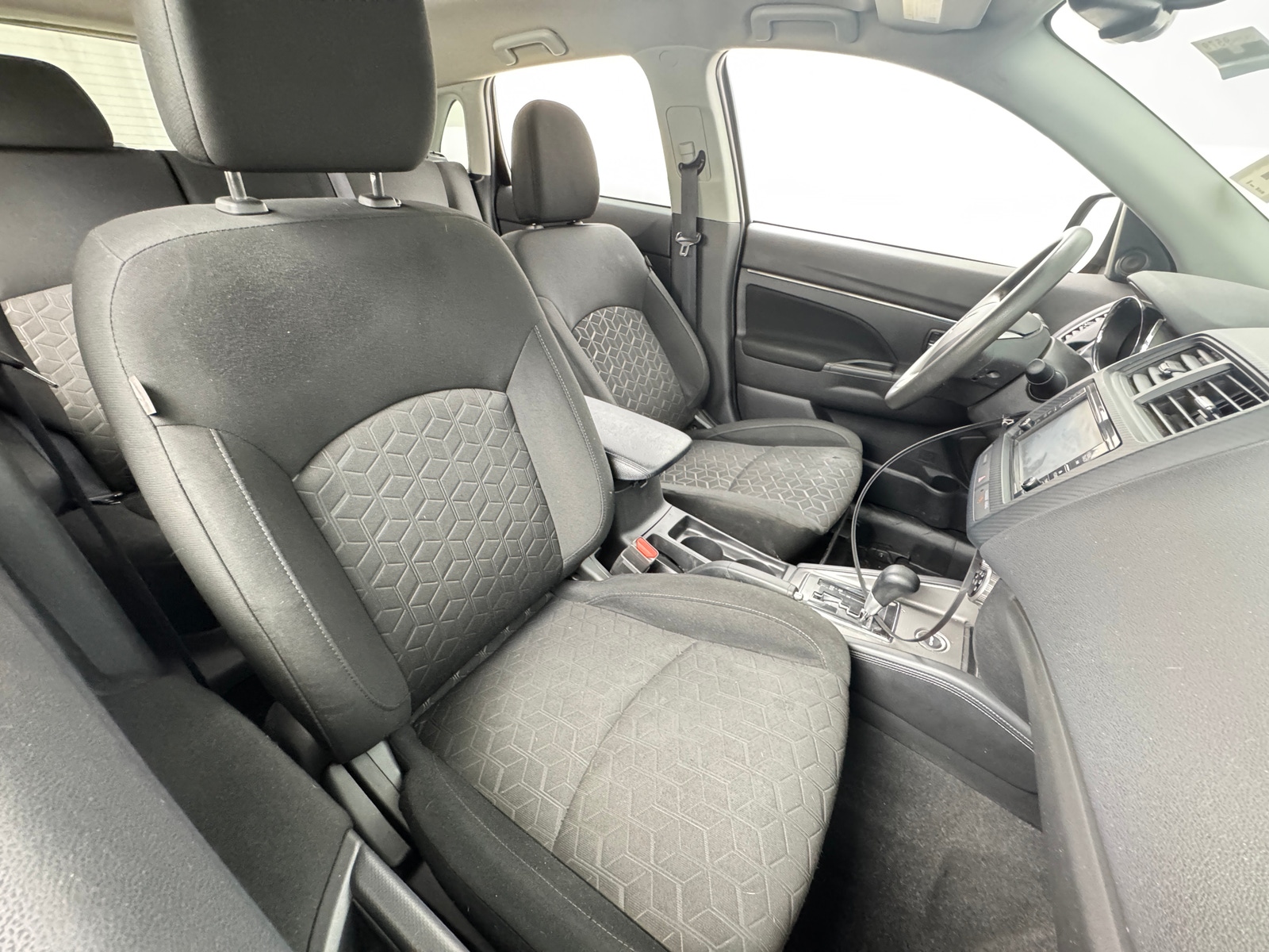 Thumbnail: 2024 Mitsubishi Outlander Sport - 2