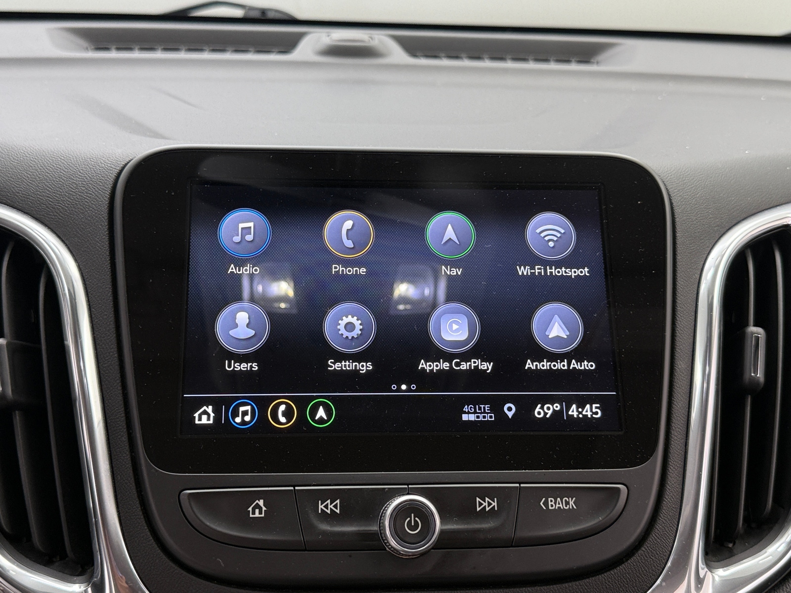 Thumbnail: 2019 Chevrolet Equinox - 4