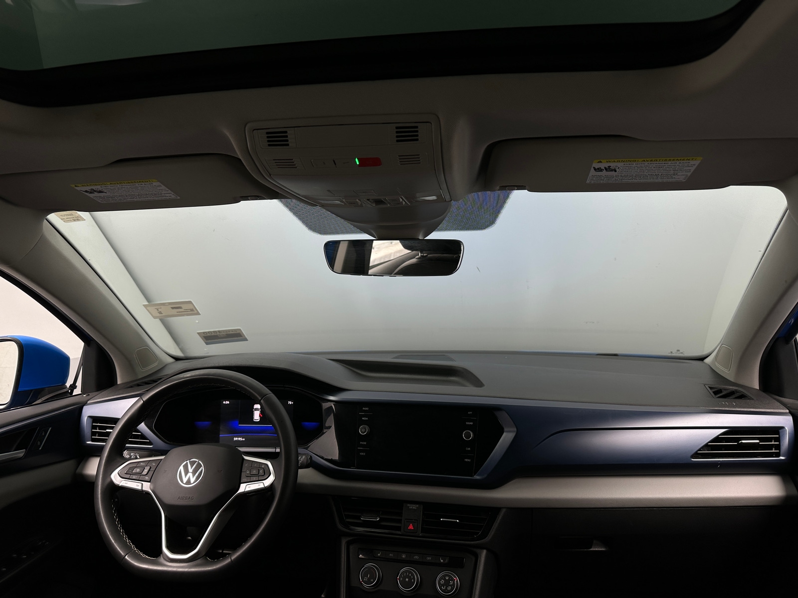 Thumbnail: 2022 Volkswagen Taos - 3