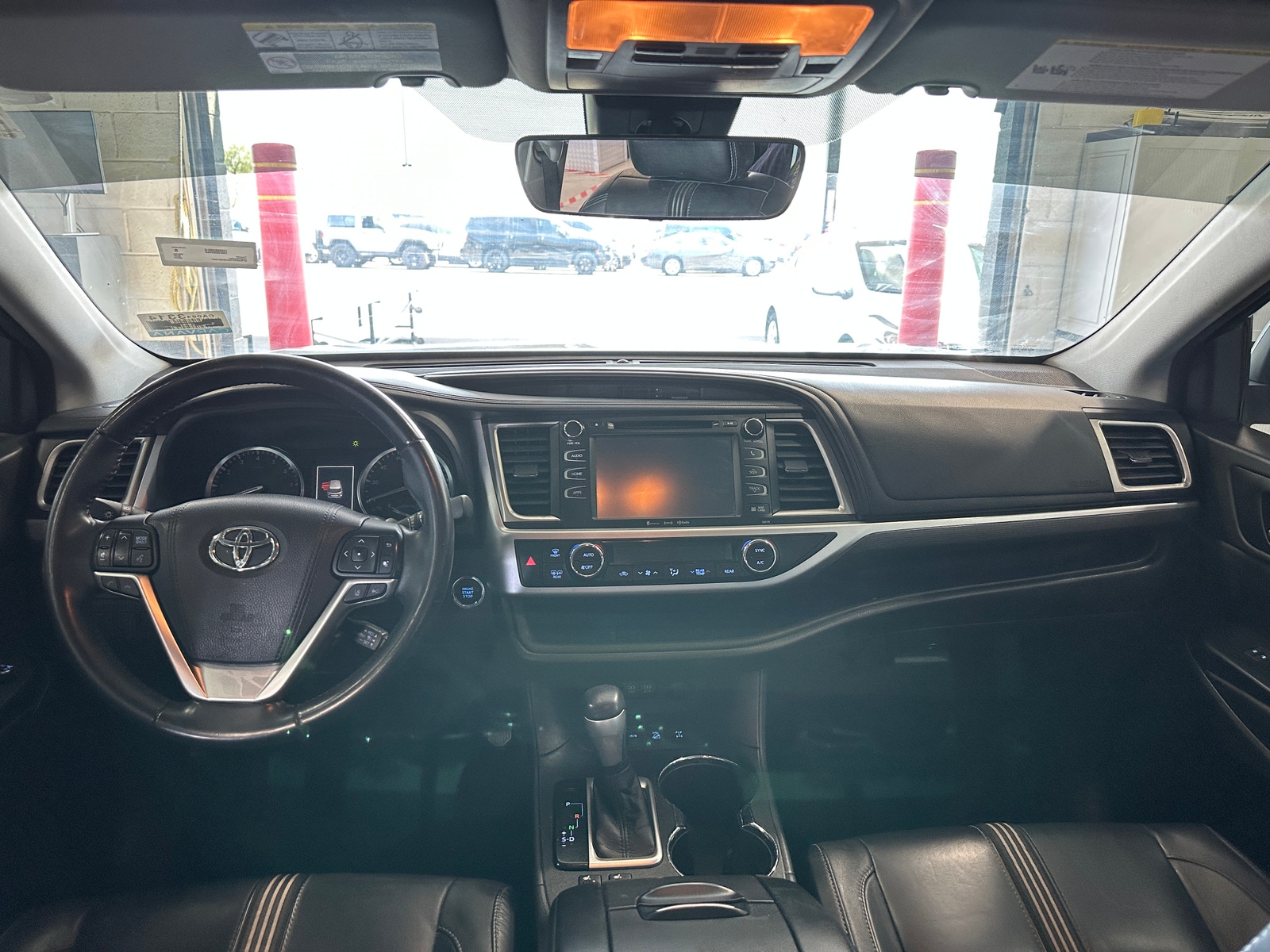 Thumbnail: 2017 Toyota Highlander - 2