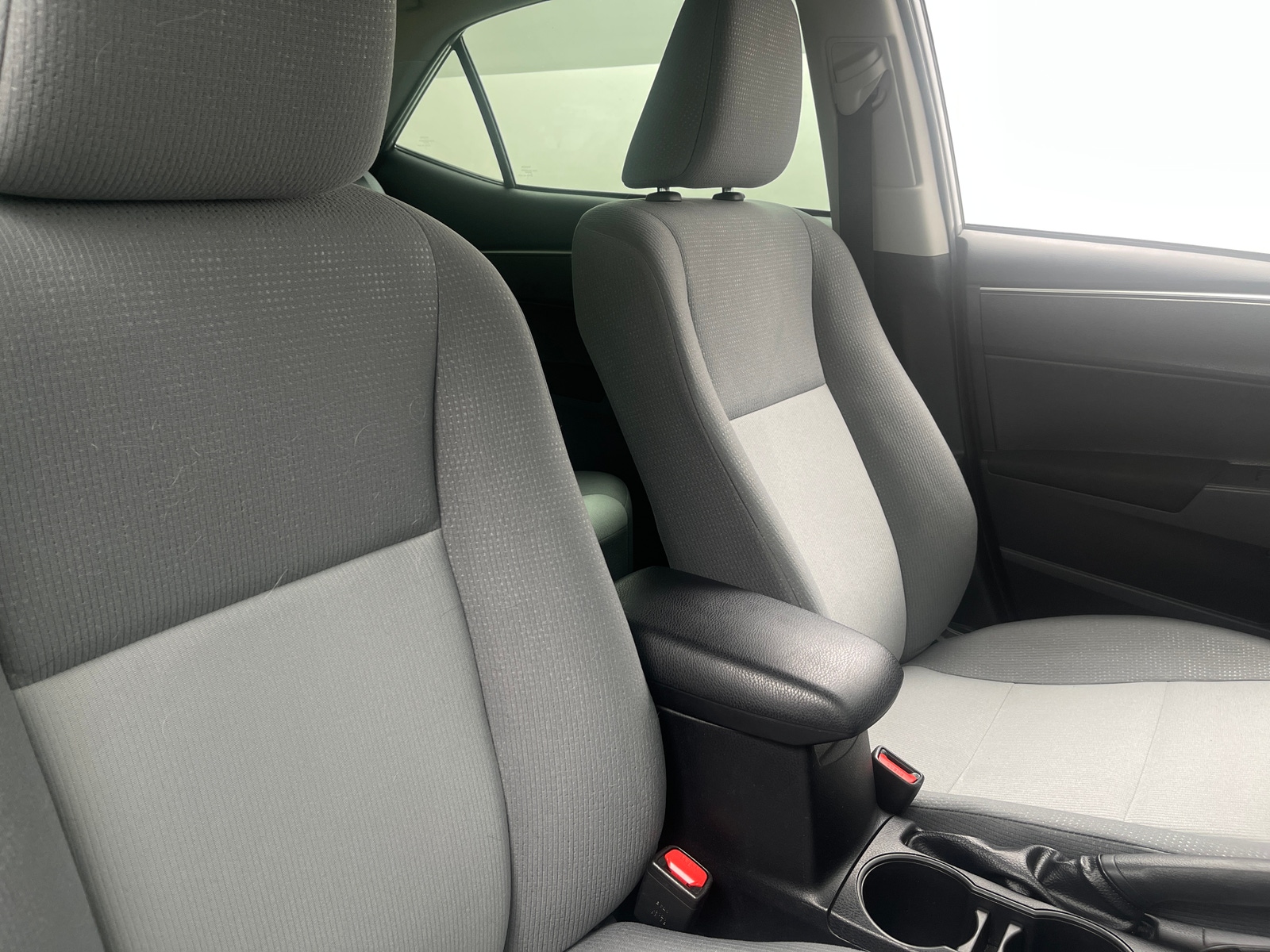 Thumbnail: 2015 Toyota Corolla - 2