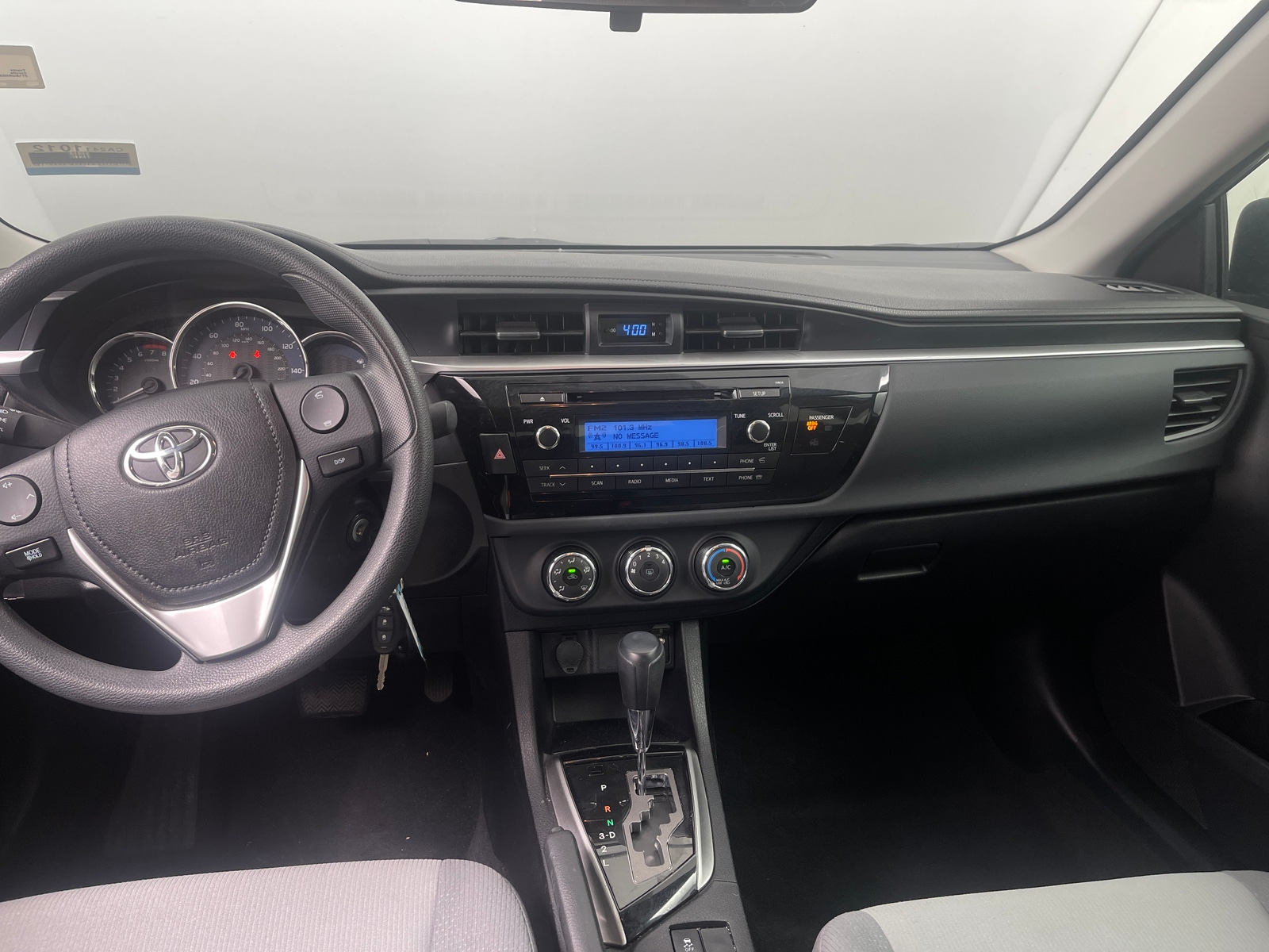Thumbnail: 2015 Toyota Corolla - 3