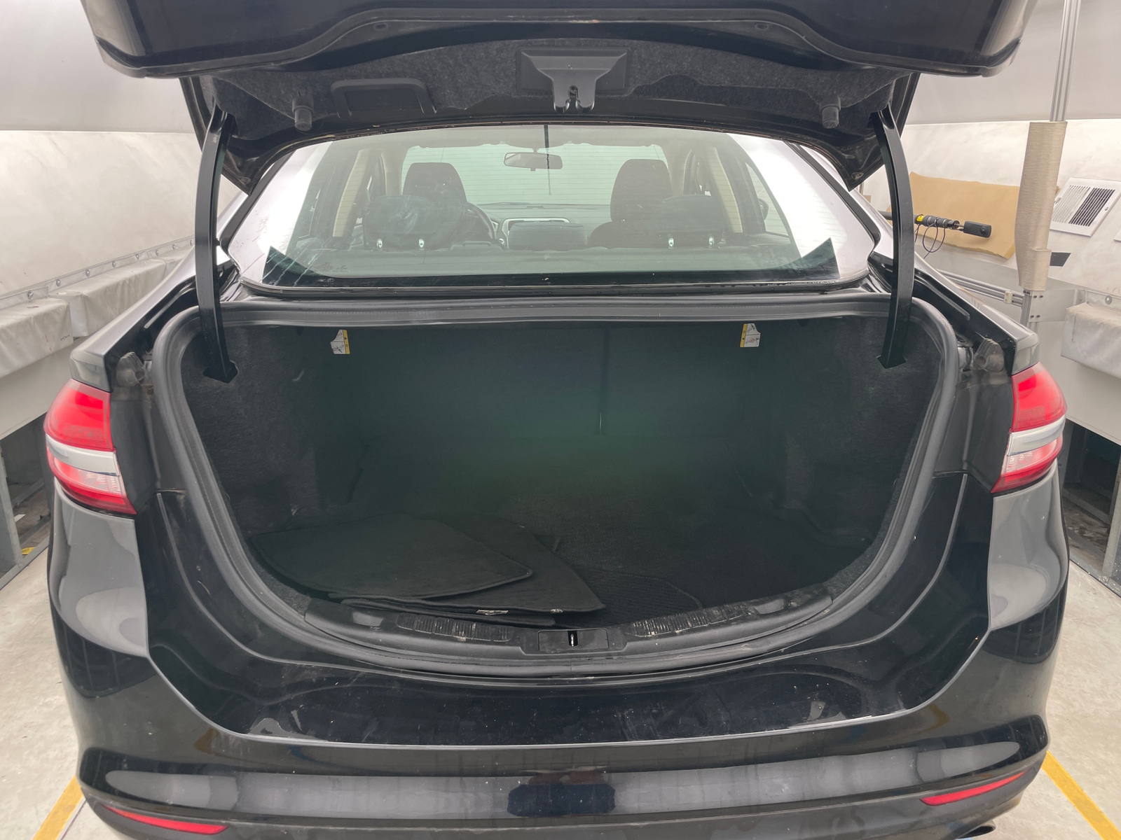 Thumbnail: 2017 Ford Fusion - 7