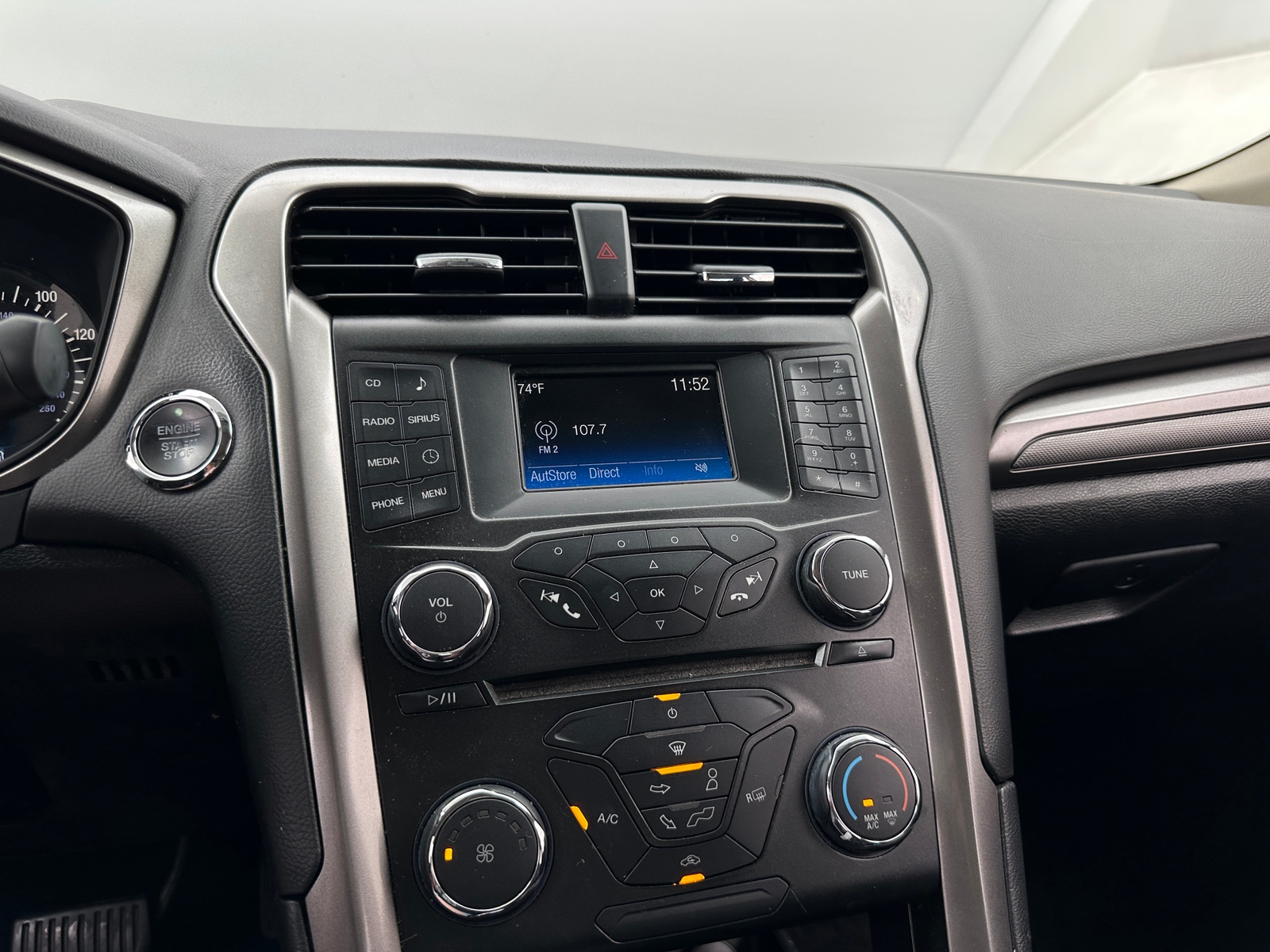 Thumbnail: 2017 Ford Fusion - 4