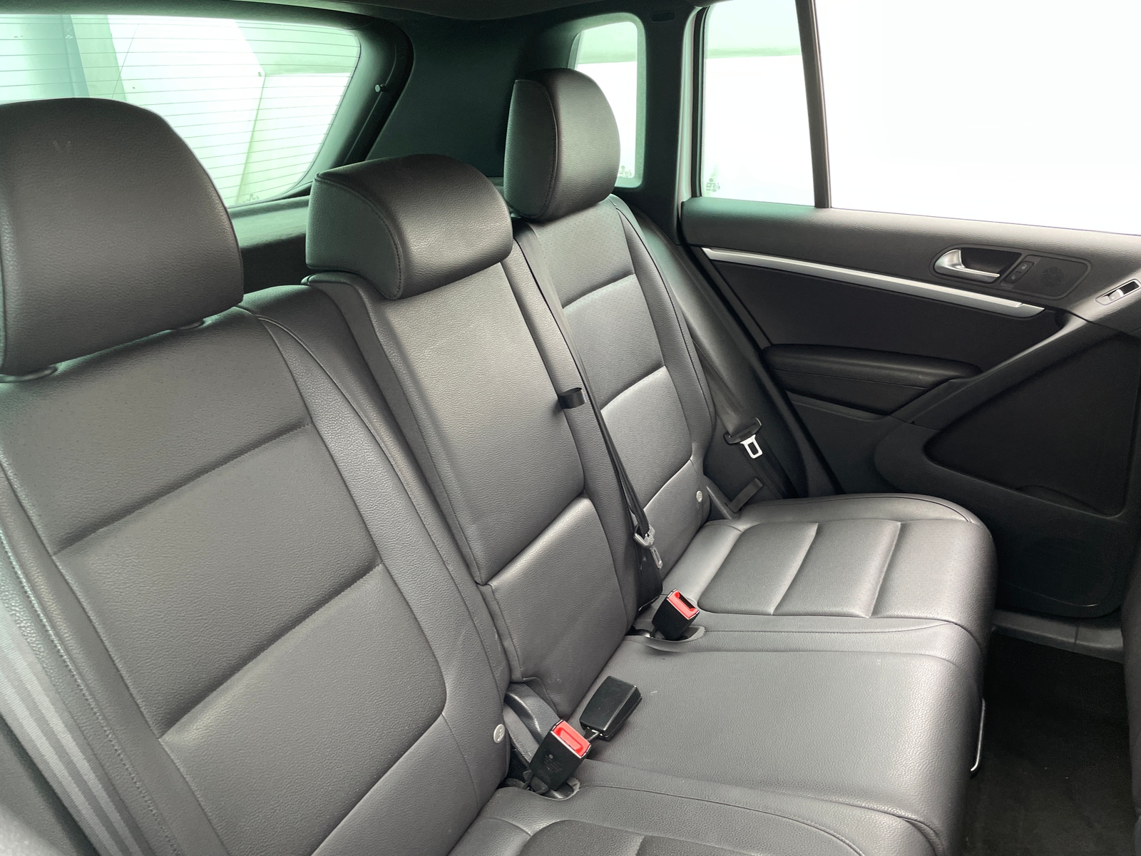 Thumbnail: 2016 Volkswagen Tiguan - 6