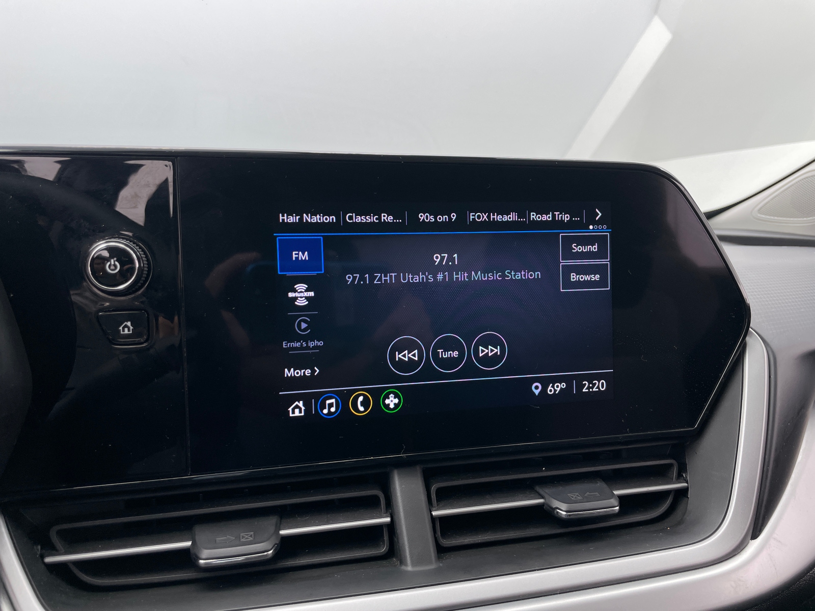 Thumbnail: 2025 Chevrolet Trax - 4