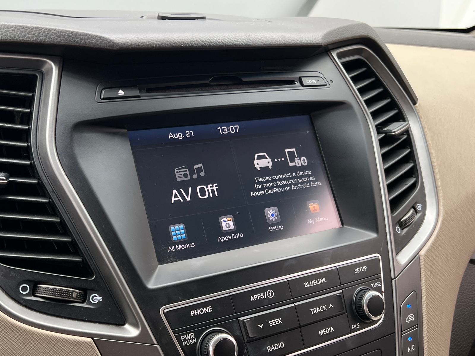 Thumbnail: 2017 Hyundai Santa Fe - 4