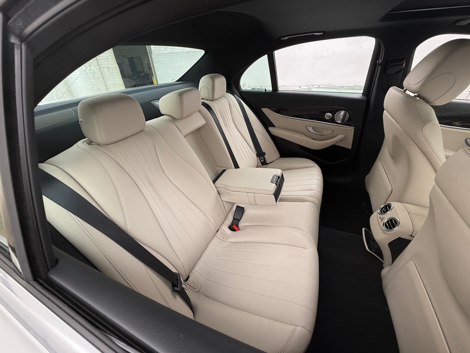 Thumbnail: 2020 Mercedes-Benz E-Class - 5