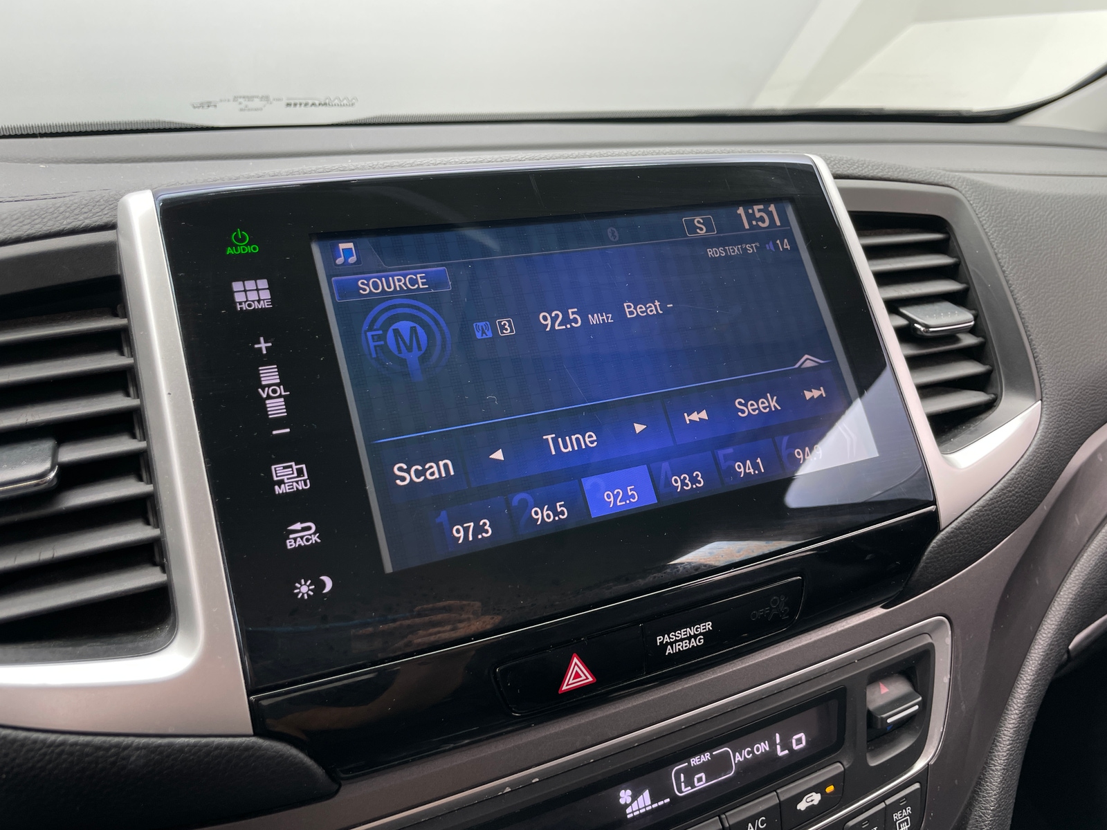 Thumbnail: 2016 Honda Pilot - 3