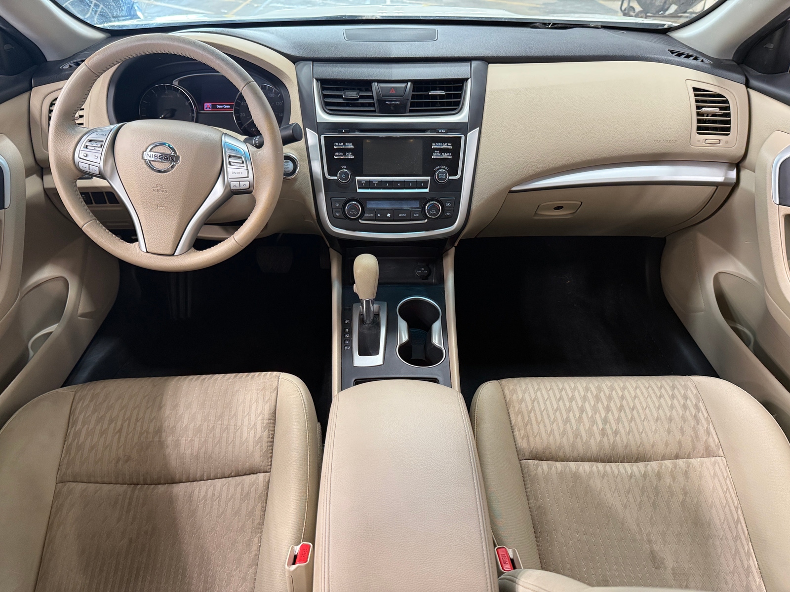 Thumbnail: 2017 Nissan Altima - 3