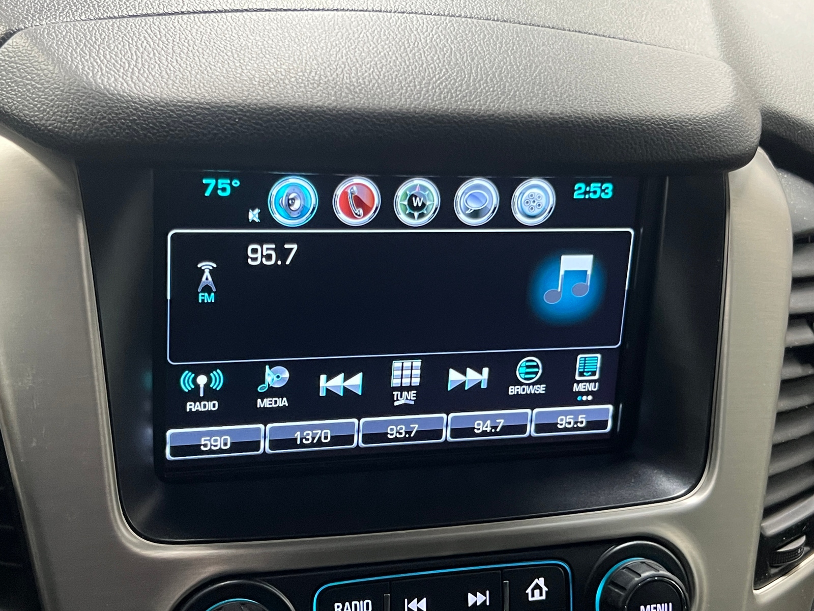 Thumbnail: 2020 GMC Yukon - 3