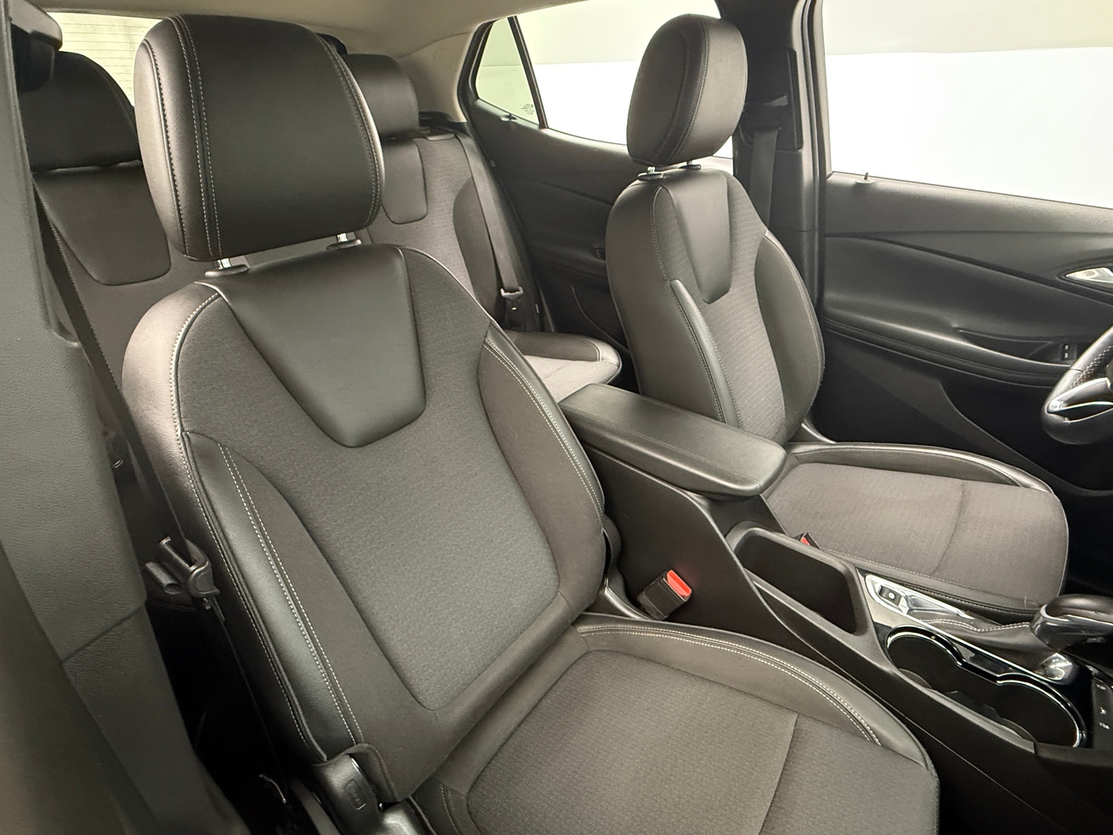 Thumbnail: 2020 Buick Encore GX - 2