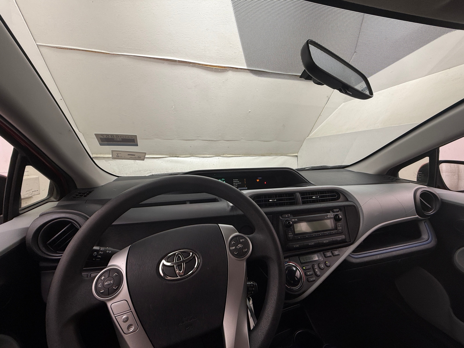 Thumbnail: 2012 Toyota Prius c - 3