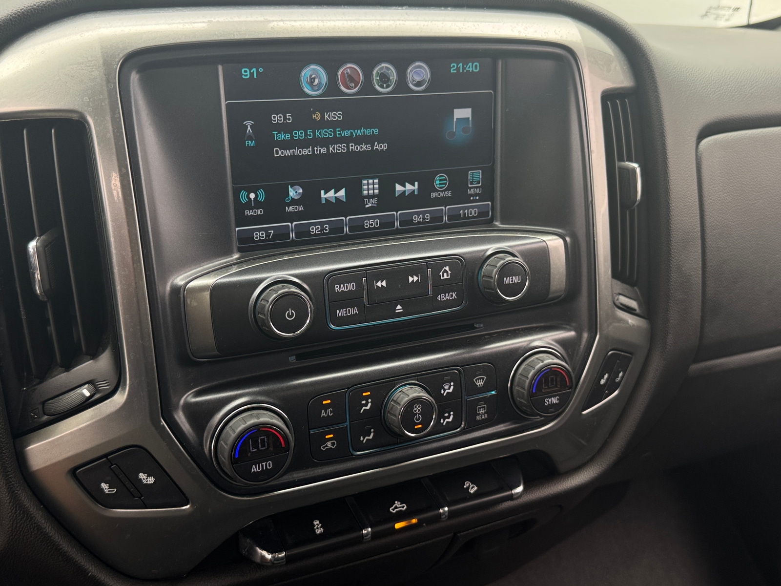 Thumbnail: 2019 Chevrolet Silverado 1500 - 4