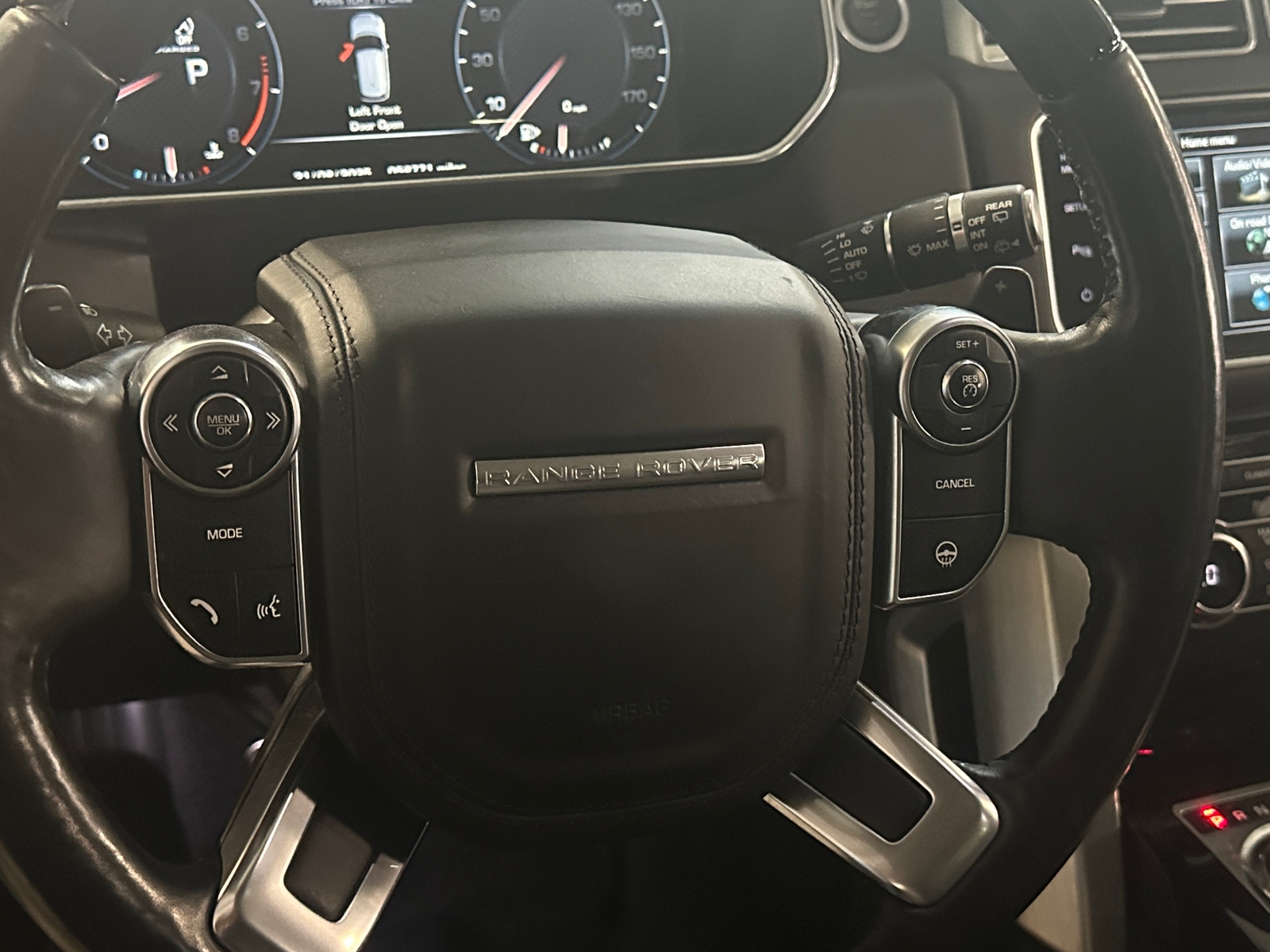 Thumbnail: 2015 Land Rover Range Rover - 4