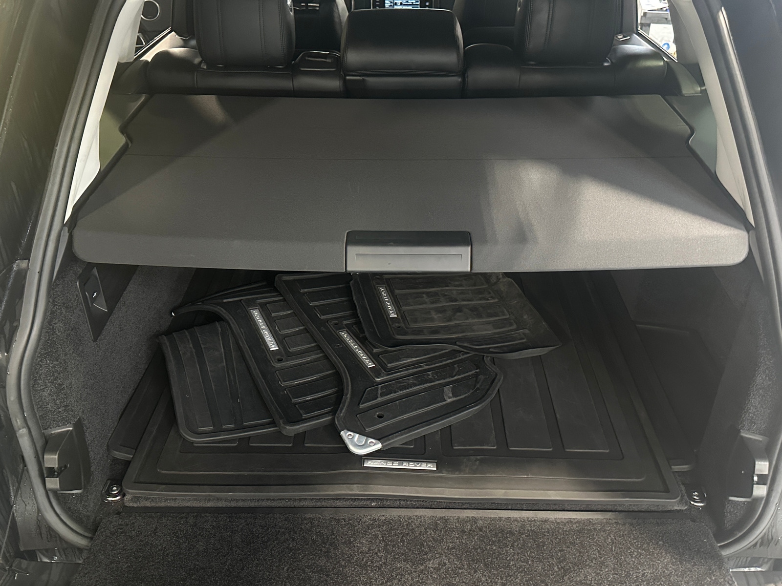 Thumbnail: 2015 Land Rover Range Rover - 6