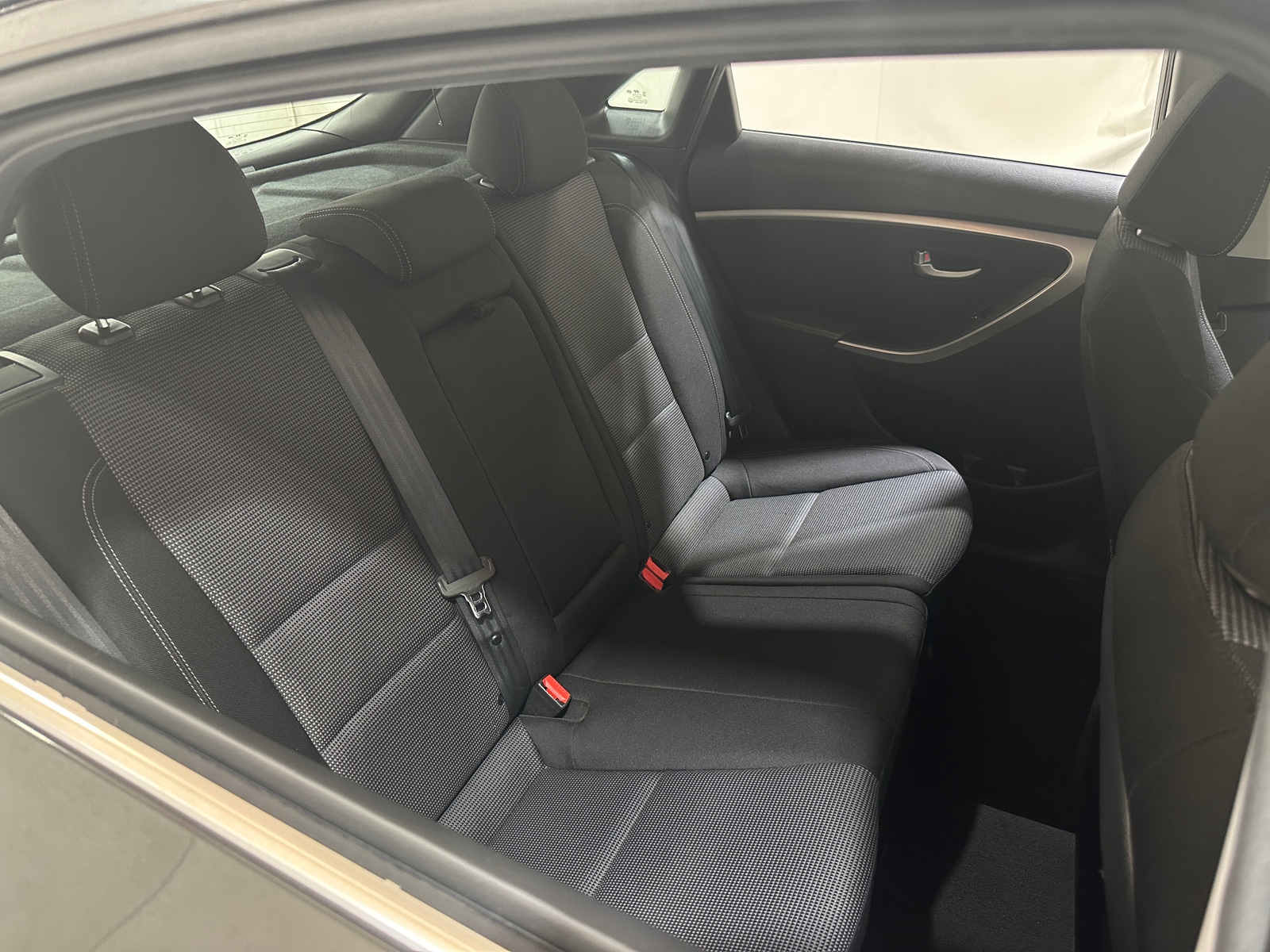 Thumbnail: 2017 Hyundai Elantra - 6