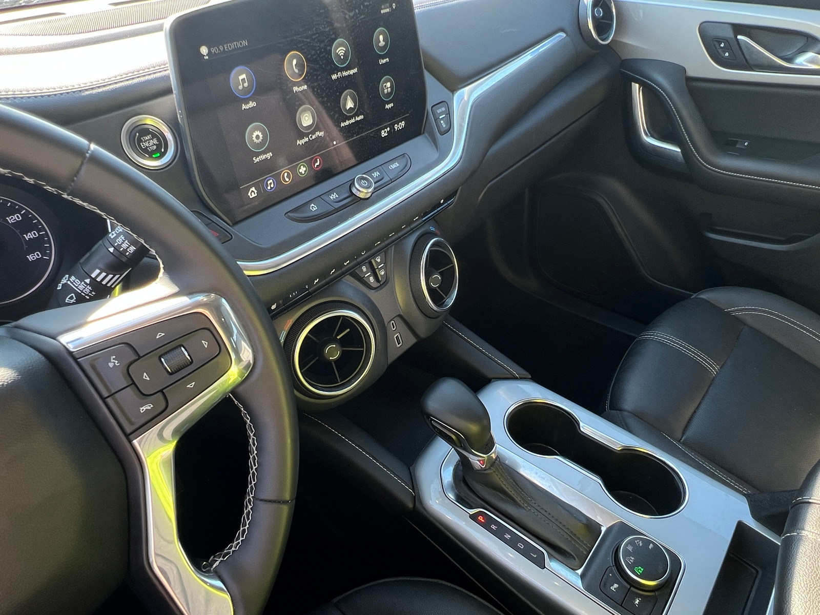 Thumbnail: 2023 Chevrolet Blazer - 4