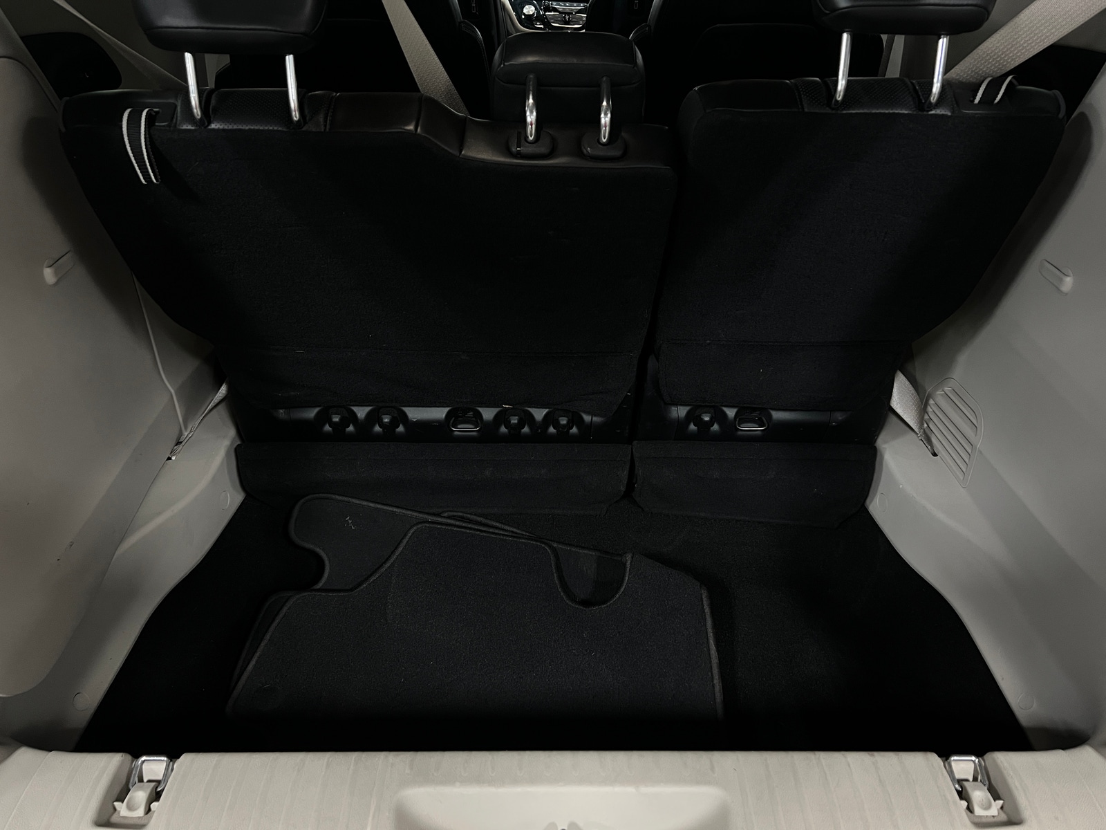 Thumbnail: 2017 Chrysler Pacifica - 6