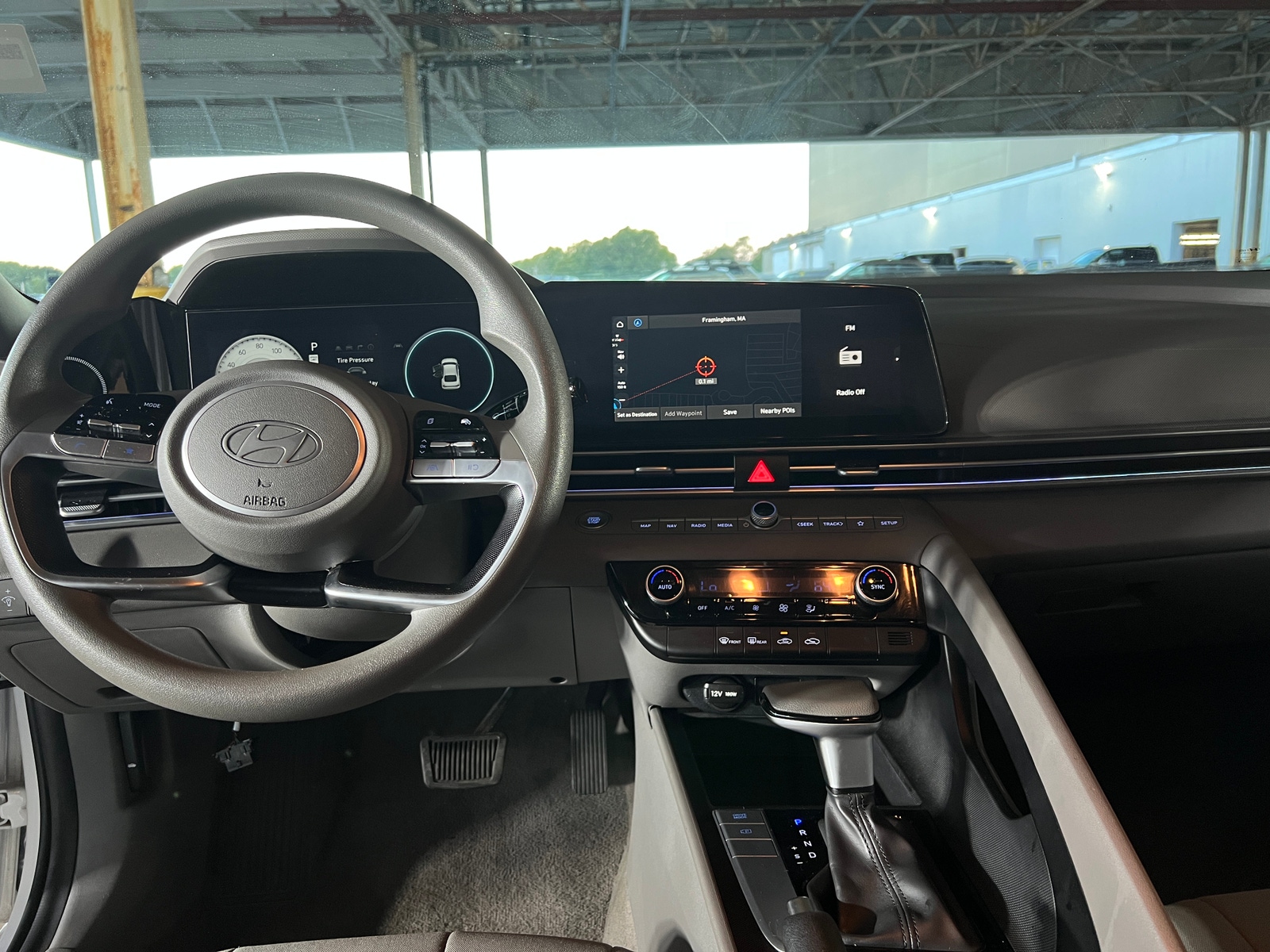 Thumbnail: 2024 Hyundai Elantra - 3