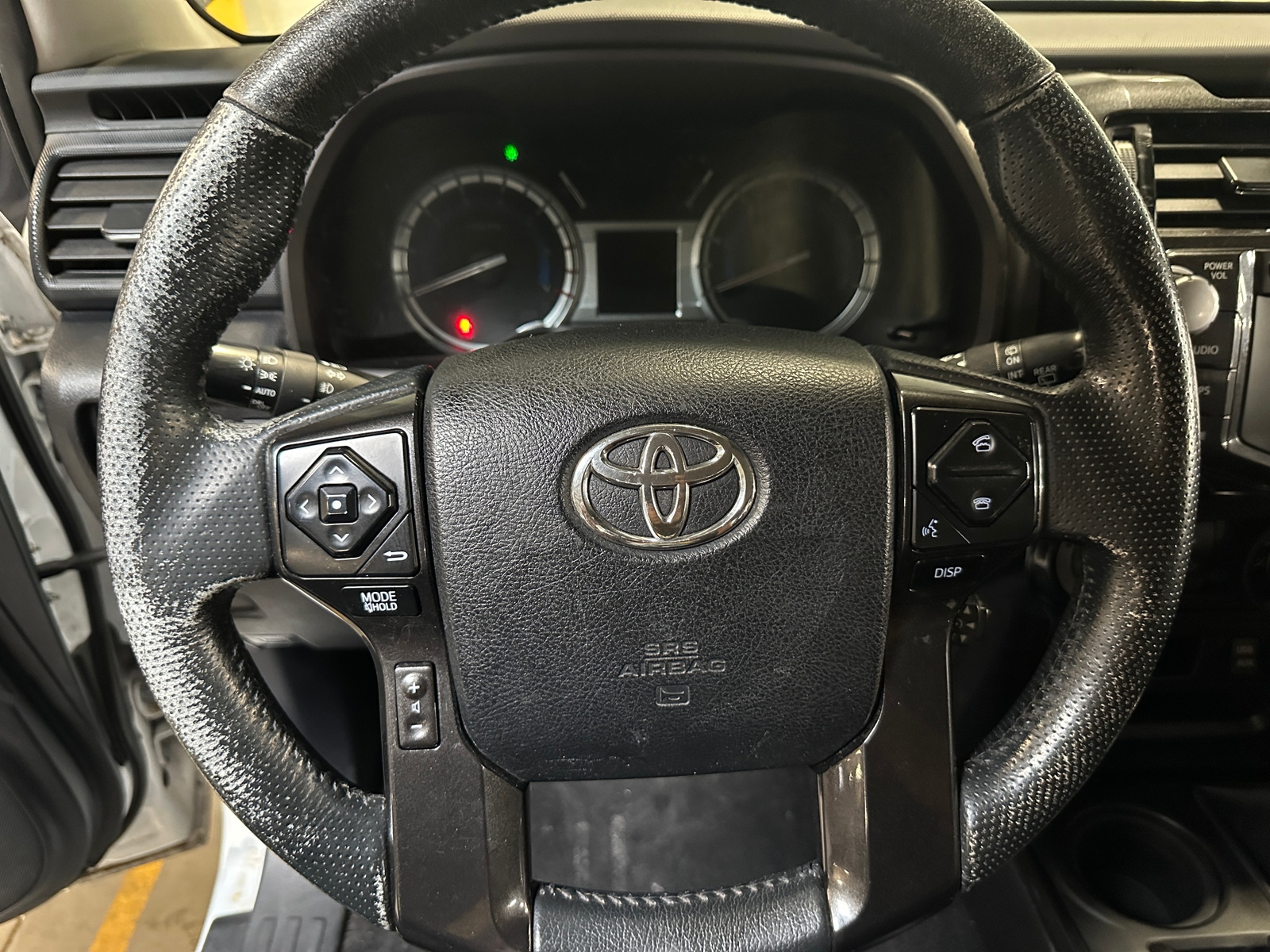 Thumbnail: 2016 Toyota 4Runner - 5