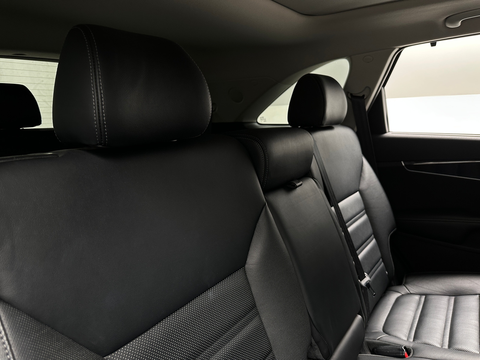 Thumbnail: 2016 Kia Sorento - 5
