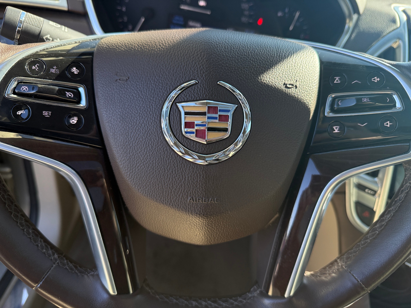 Thumbnail: 2015 Cadillac SRX - 4