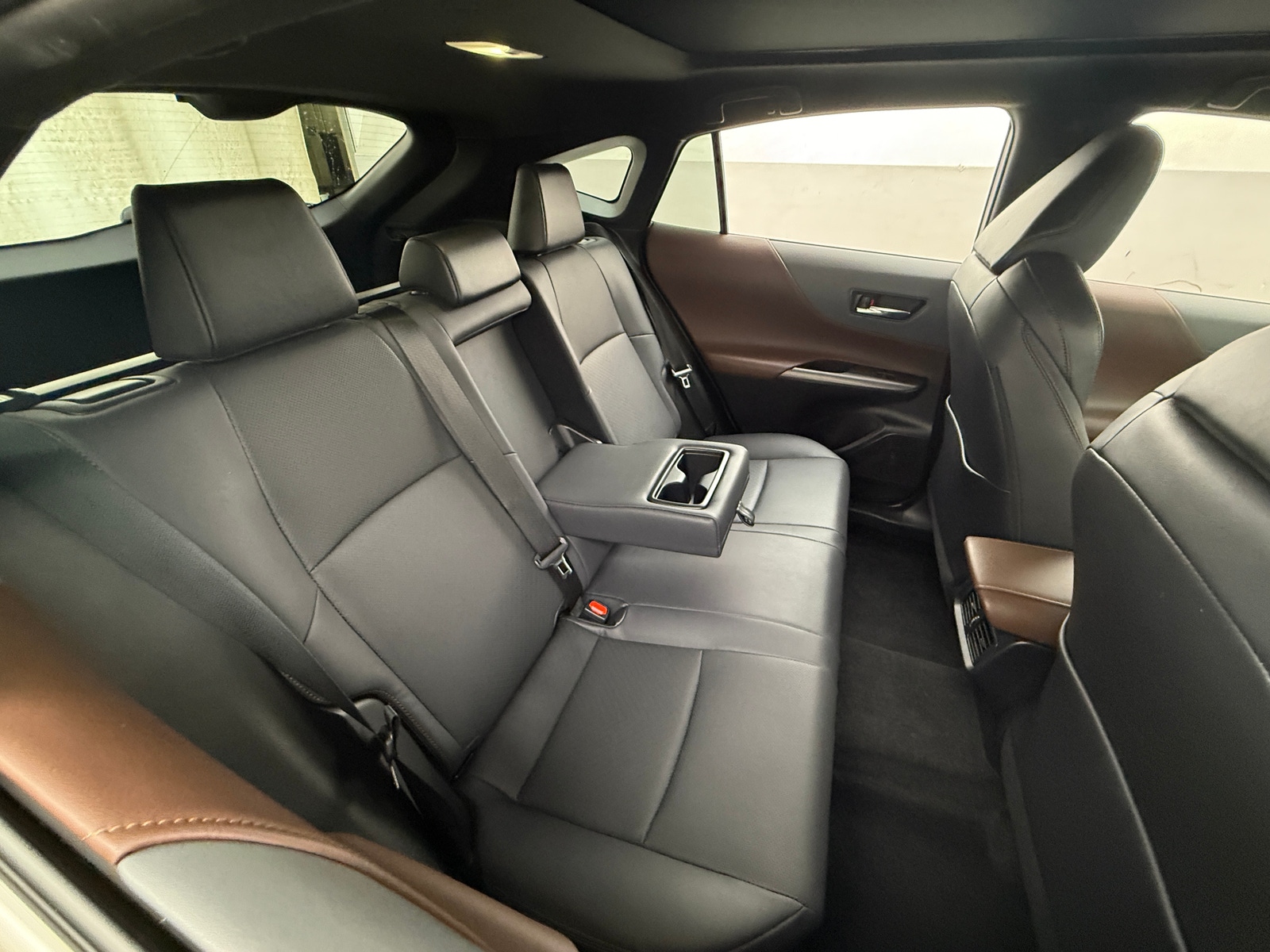 Thumbnail: 2023 Toyota Venza - 6