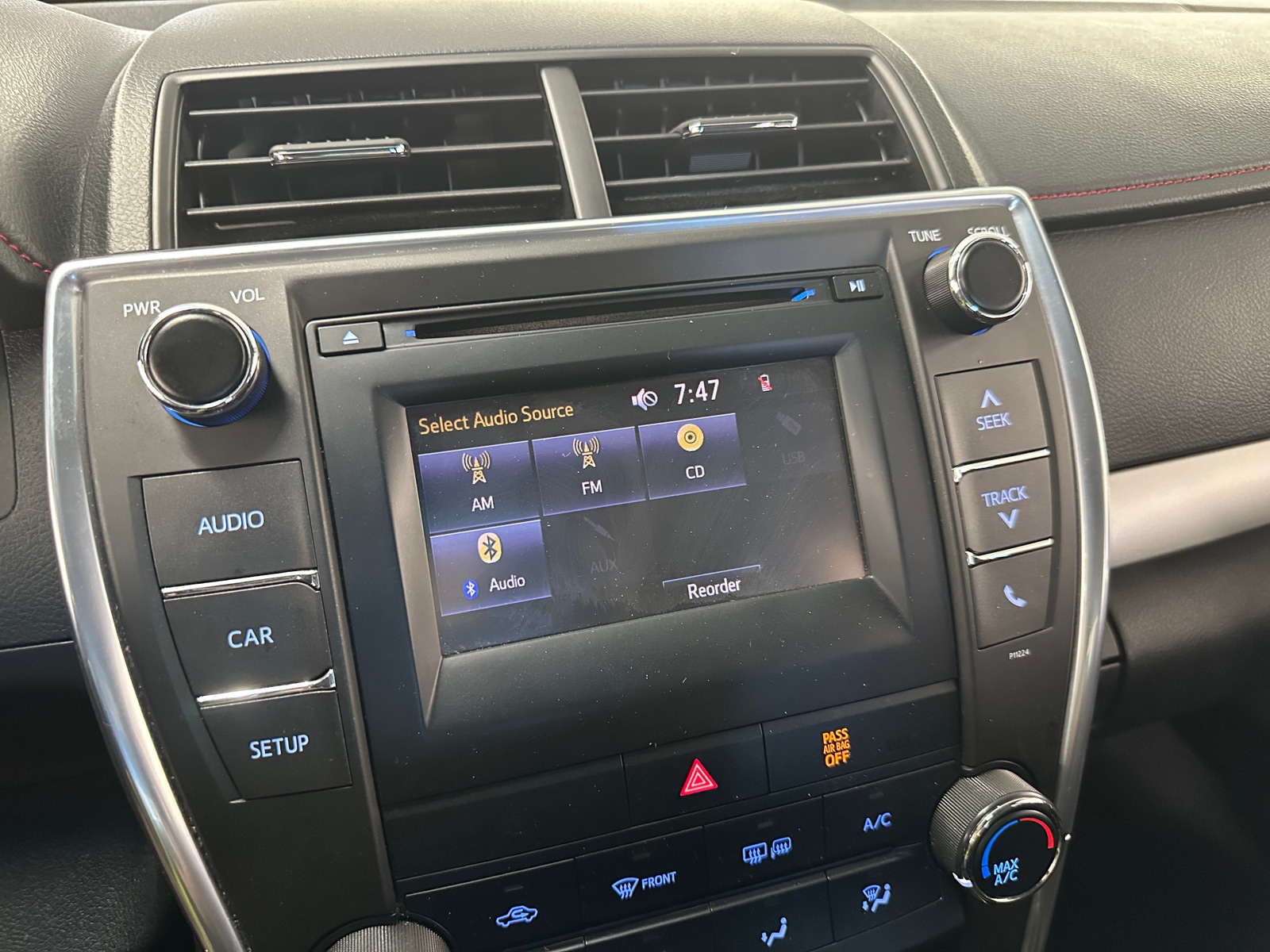 Thumbnail: 2016 Toyota Camry - 4