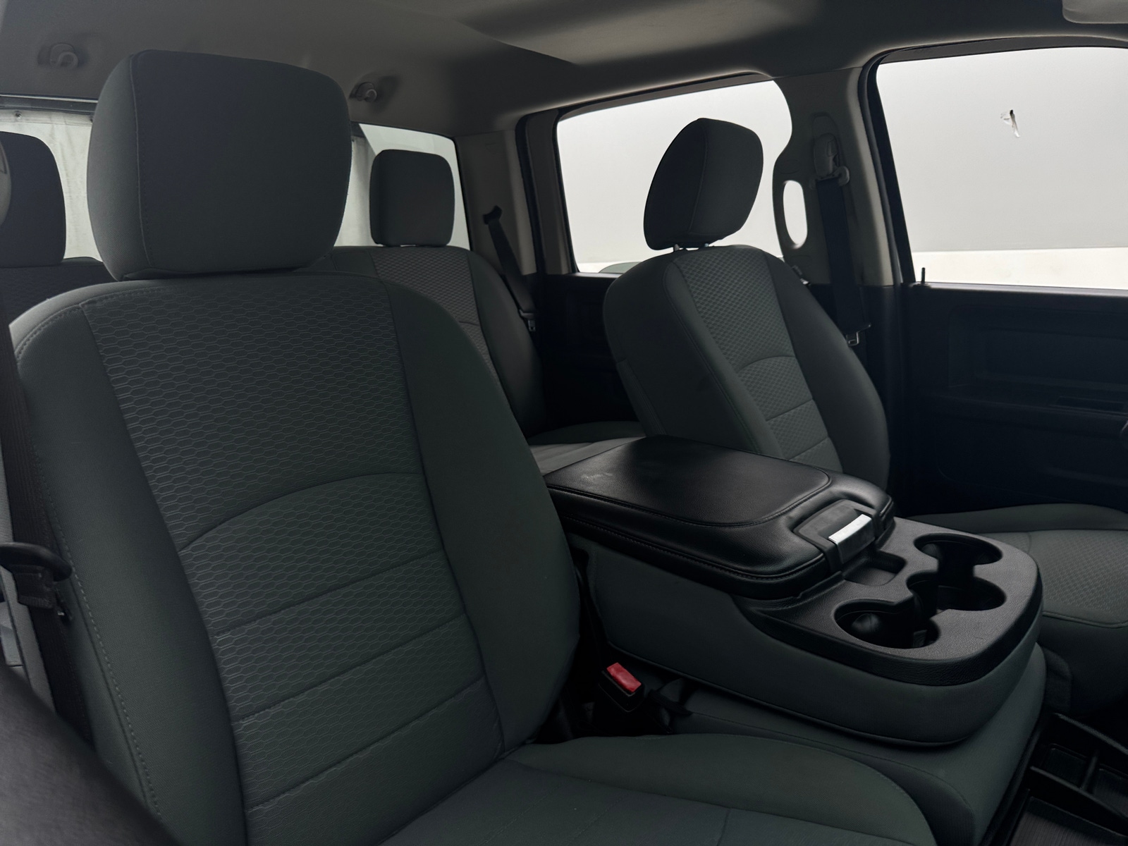 Thumbnail: 2019 RAM 1500 Classic - 2