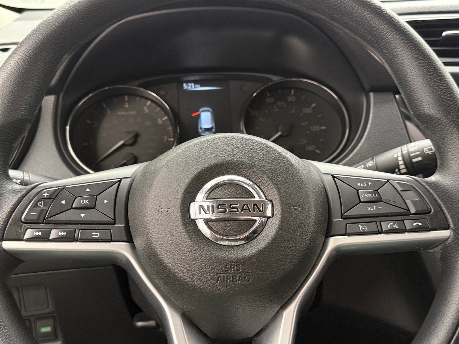 Thumbnail: 2017 Nissan Rogue - 5