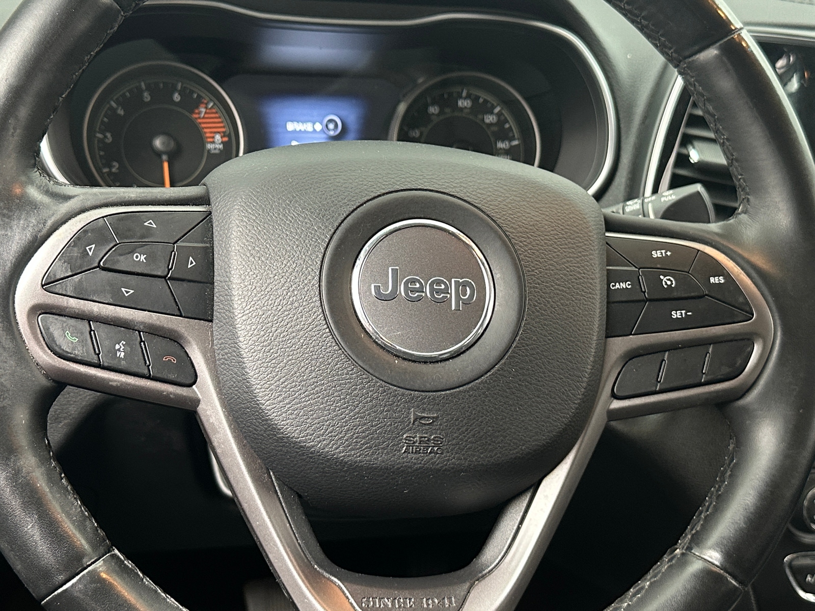 Thumbnail: 2019 Jeep Cherokee - 4