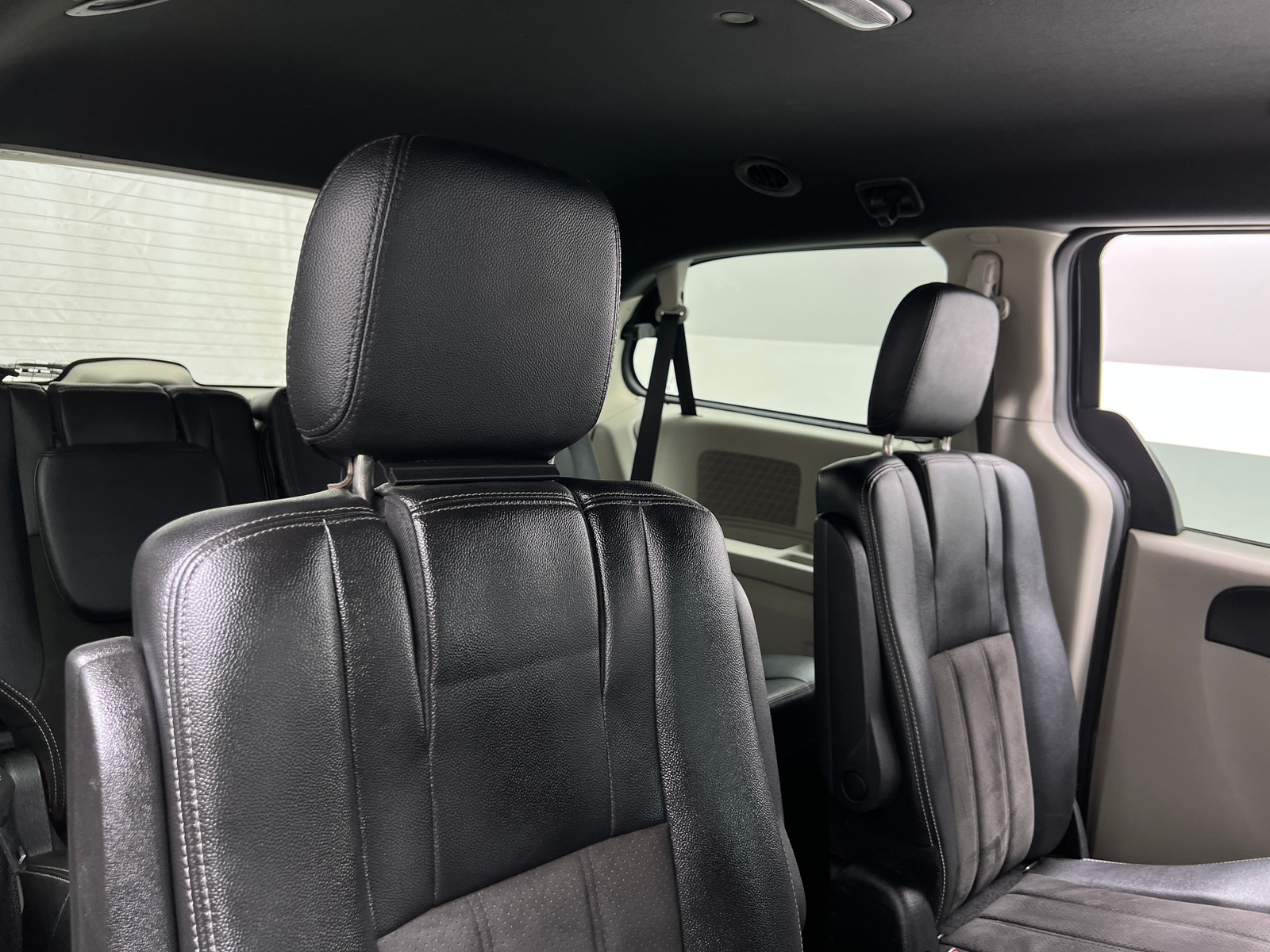 Thumbnail: 2020 Dodge Grand Caravan - 5