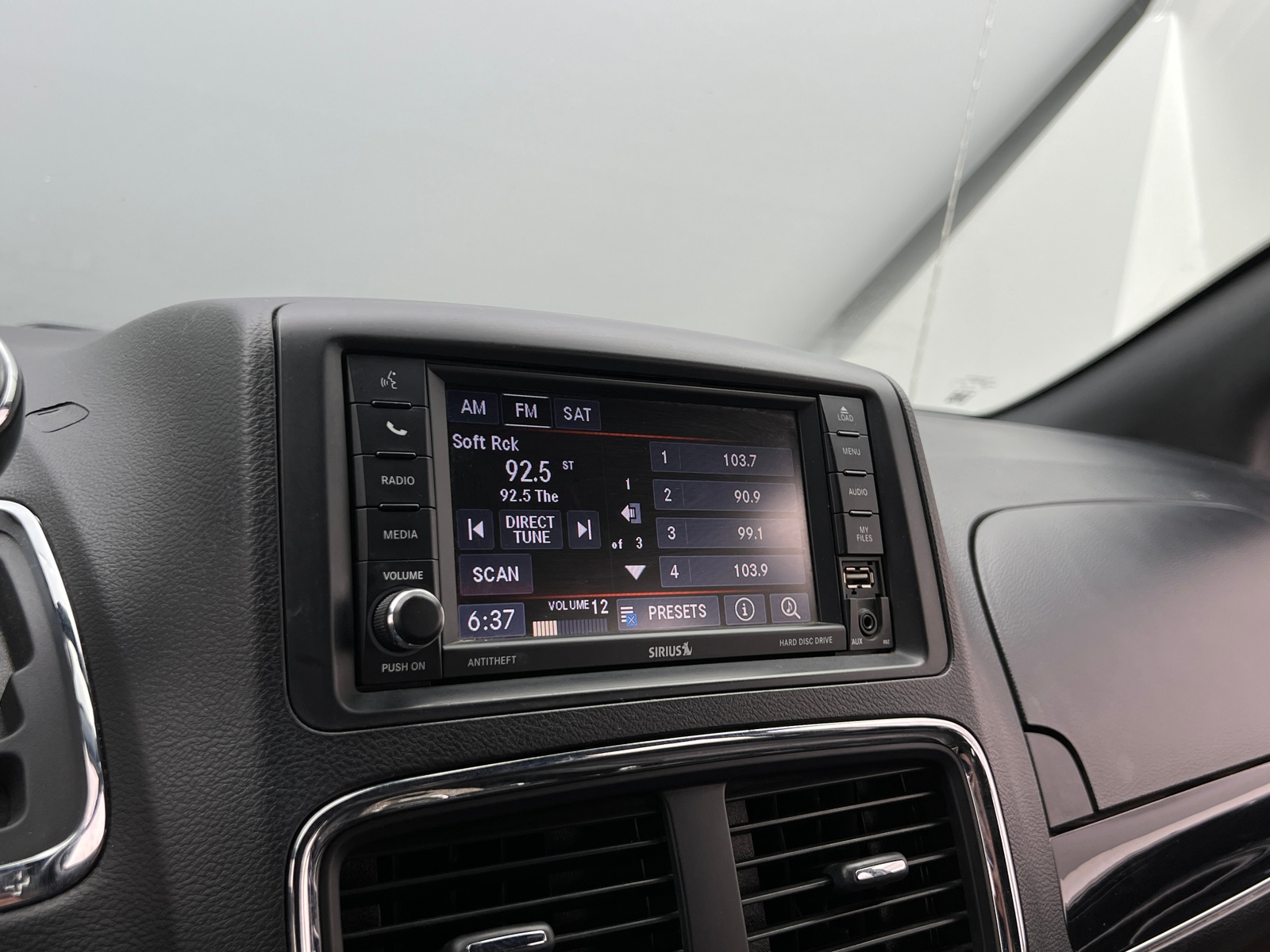 Thumbnail: 2020 Dodge Grand Caravan - 3