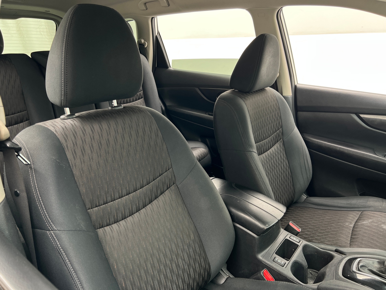 Thumbnail: 2017 Nissan Rogue - 2