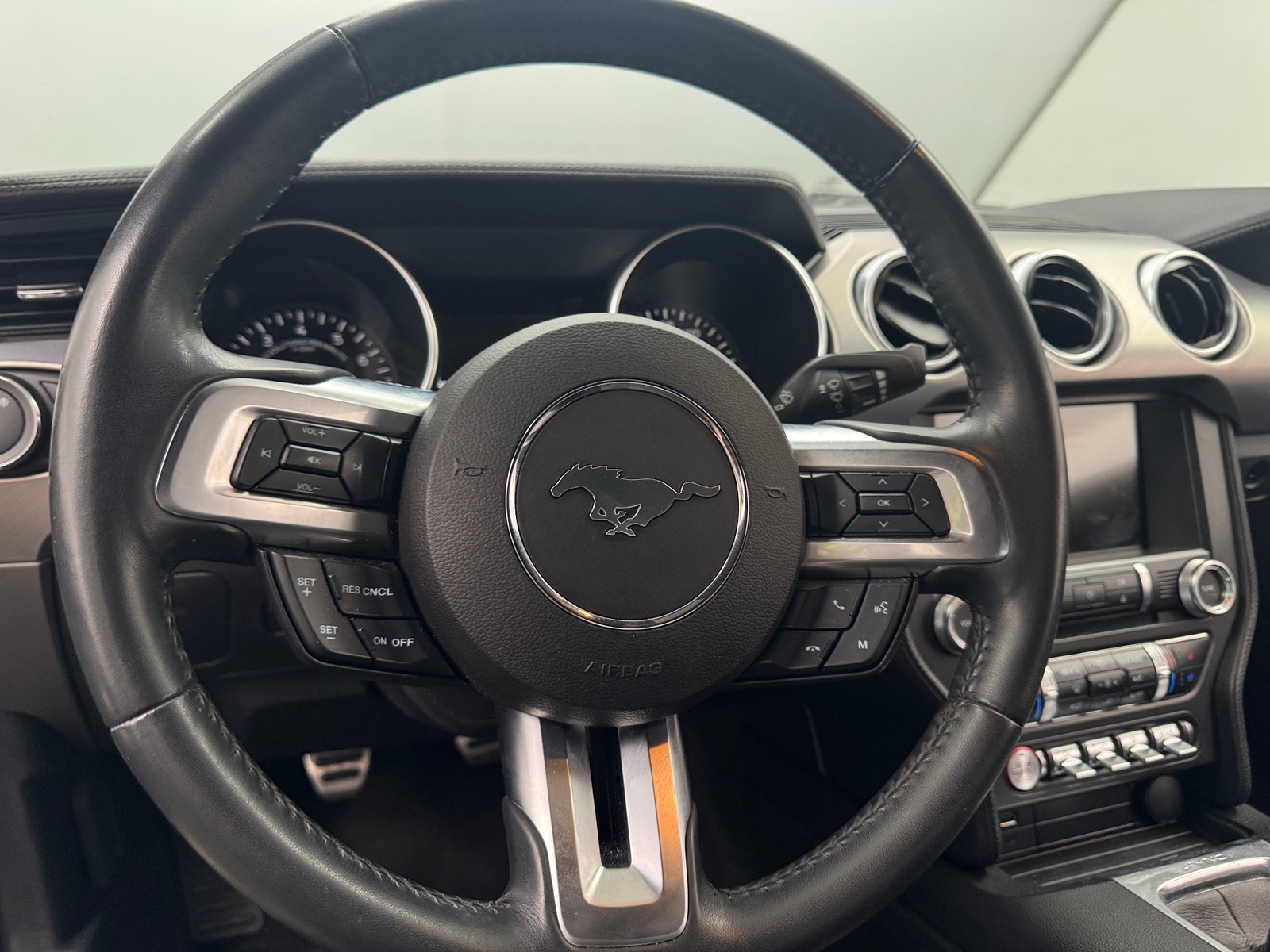 Thumbnail: 2018 Ford Mustang - 3