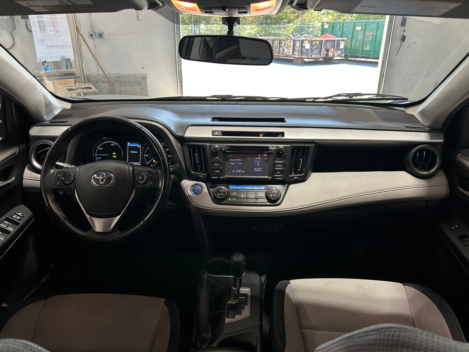 Thumbnail: 2016 Toyota RAV4 - 3
