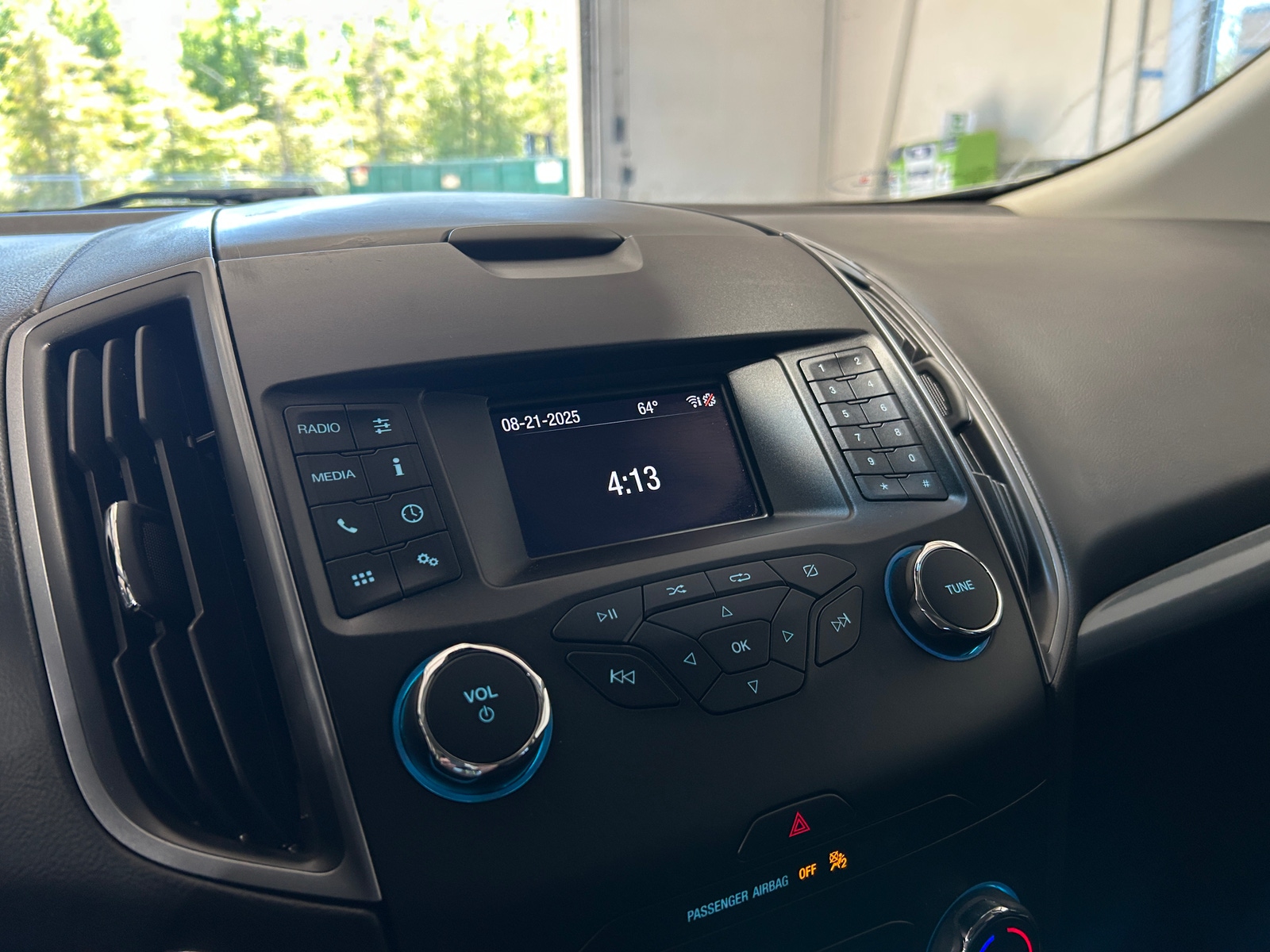 Thumbnail: 2019 Ford Edge - 4