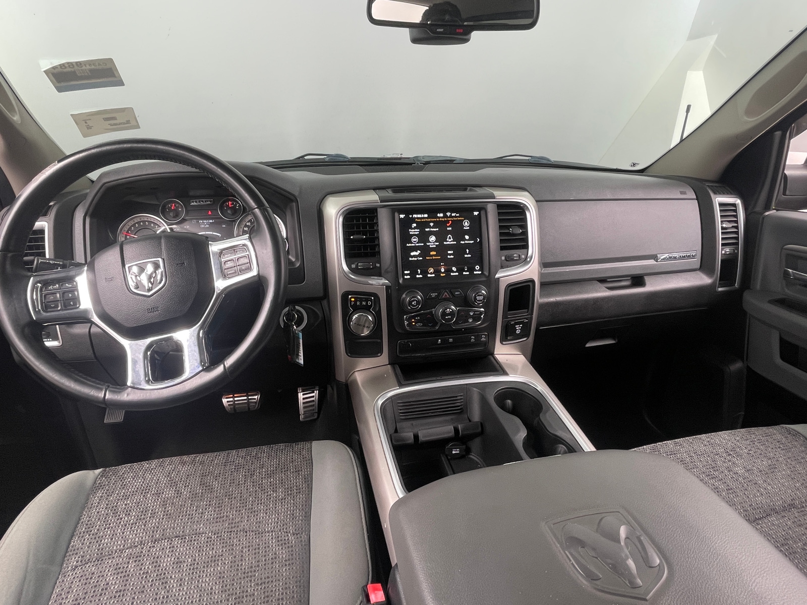 Thumbnail: 2019 RAM 1500 Classic - 3