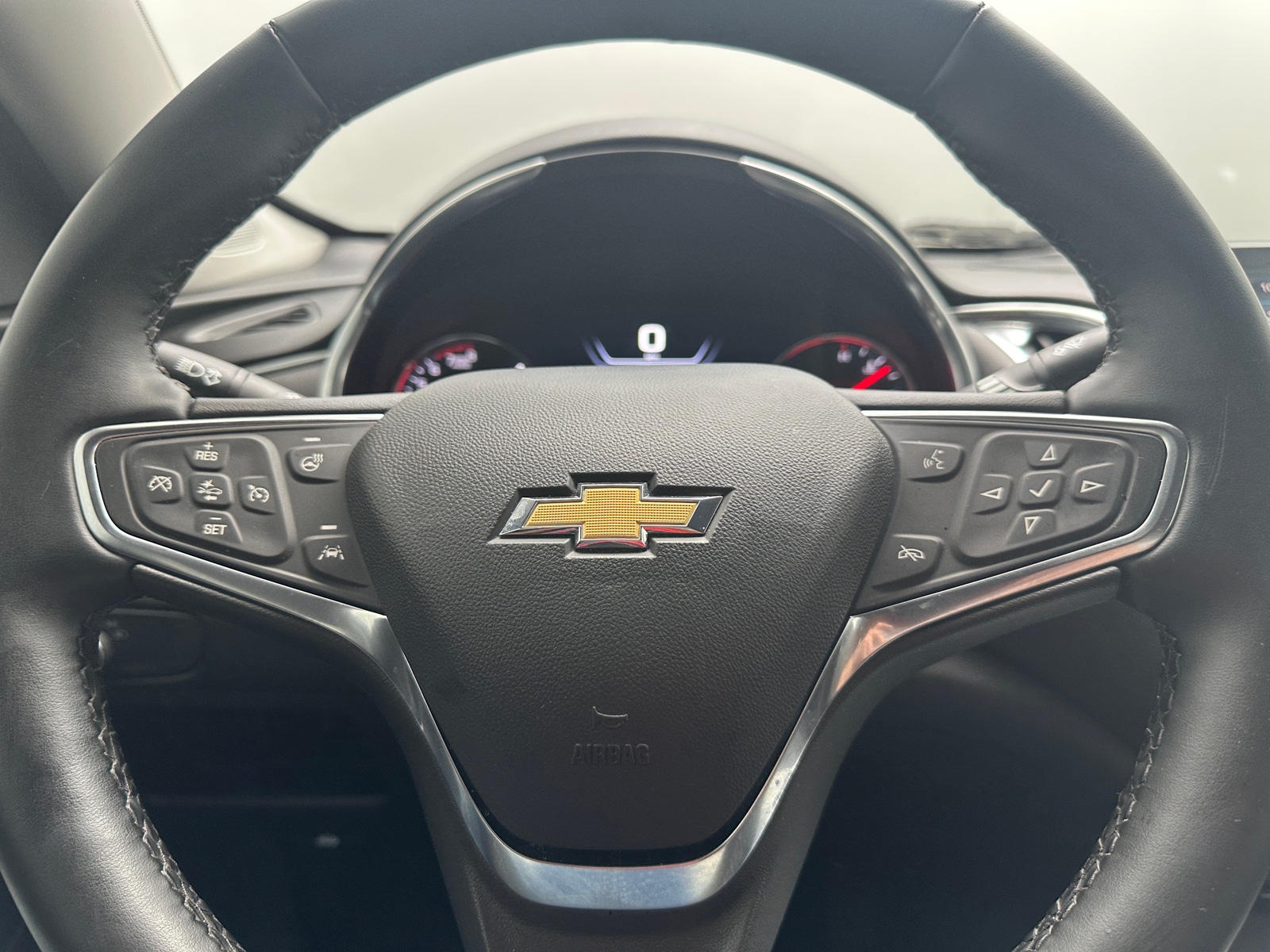 Thumbnail: 2024 Chevrolet Malibu - 4