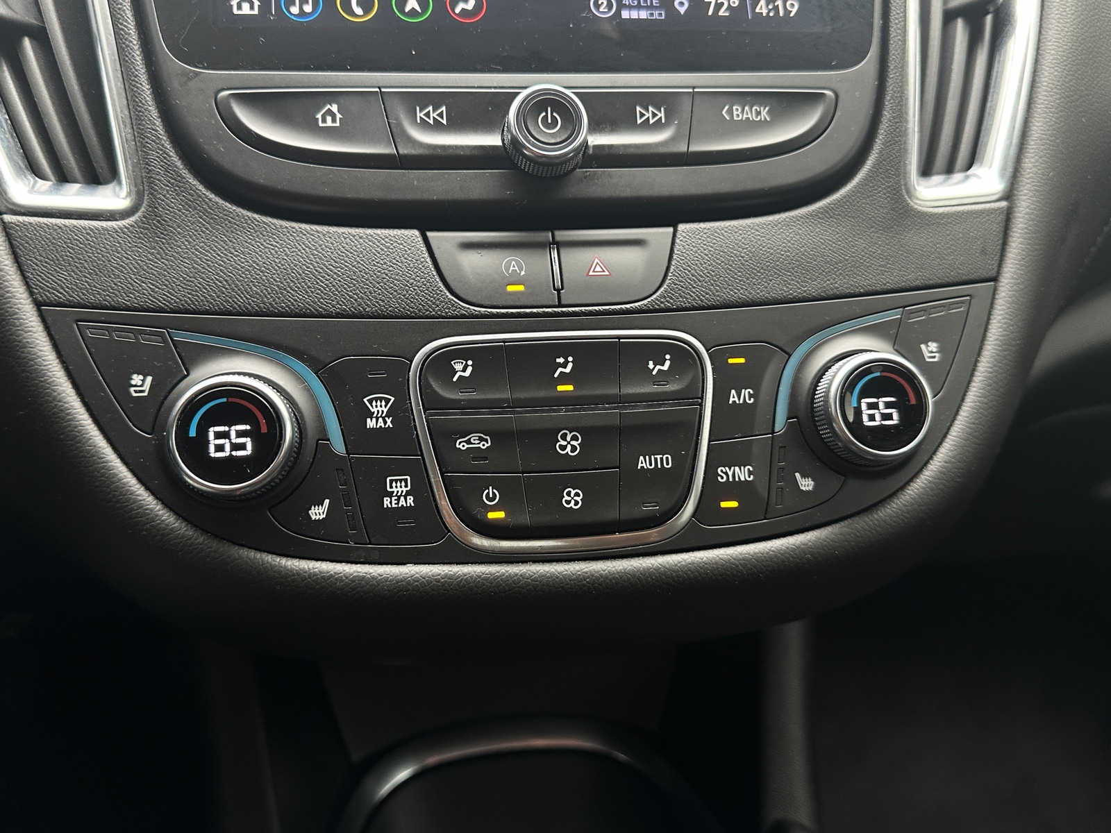 Thumbnail: 2024 Chevrolet Malibu - 3