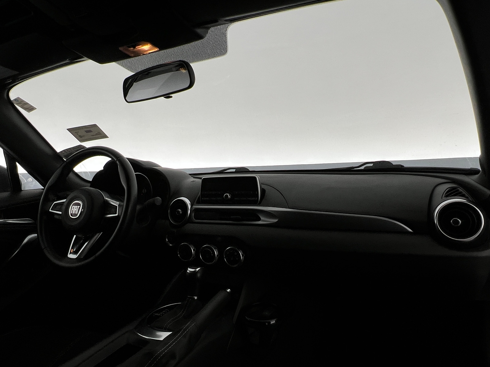 Thumbnail: 2018 Fiat 124 Spider - 3