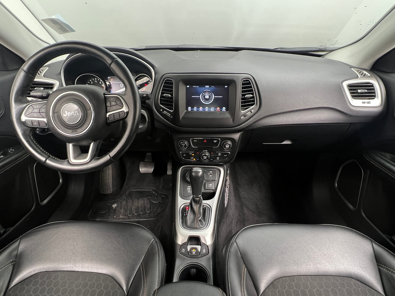 Thumbnail: 2018 Jeep Compass - 3