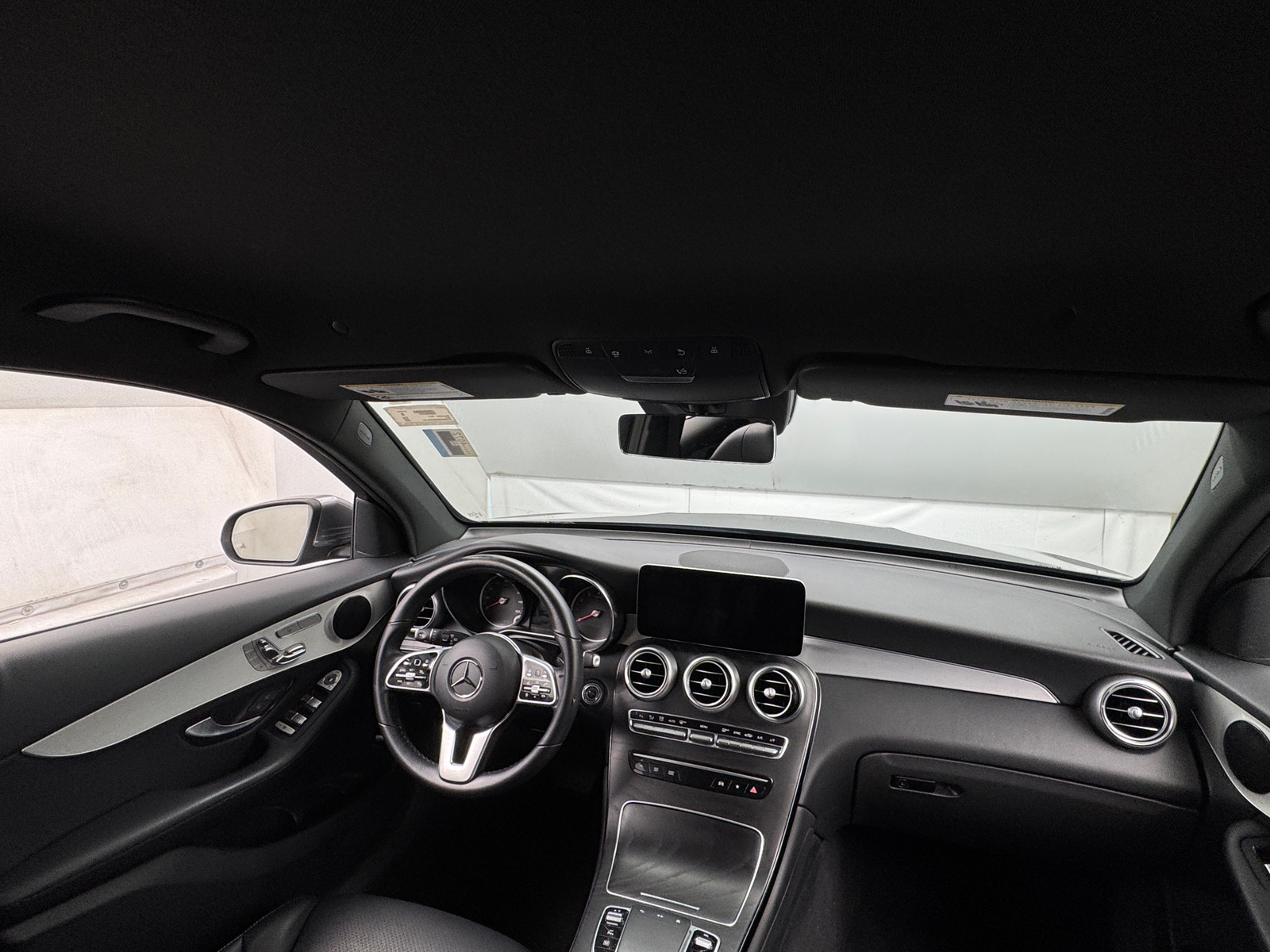 Thumbnail: 2022 Mercedes-Benz GLC - 2
